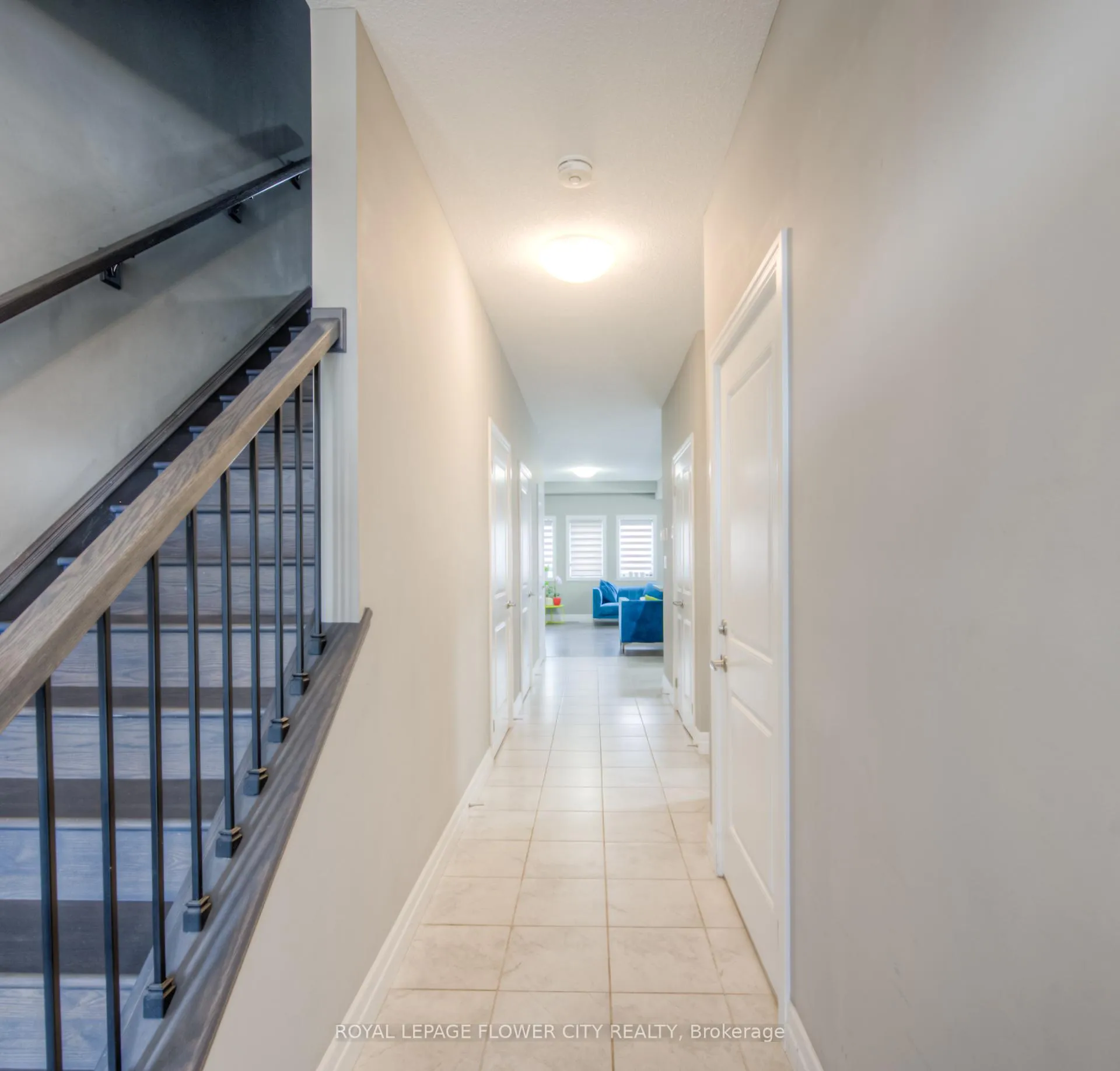 Photo 6 of 43 Pondcliffe Drive, Kitchener — HOMEH