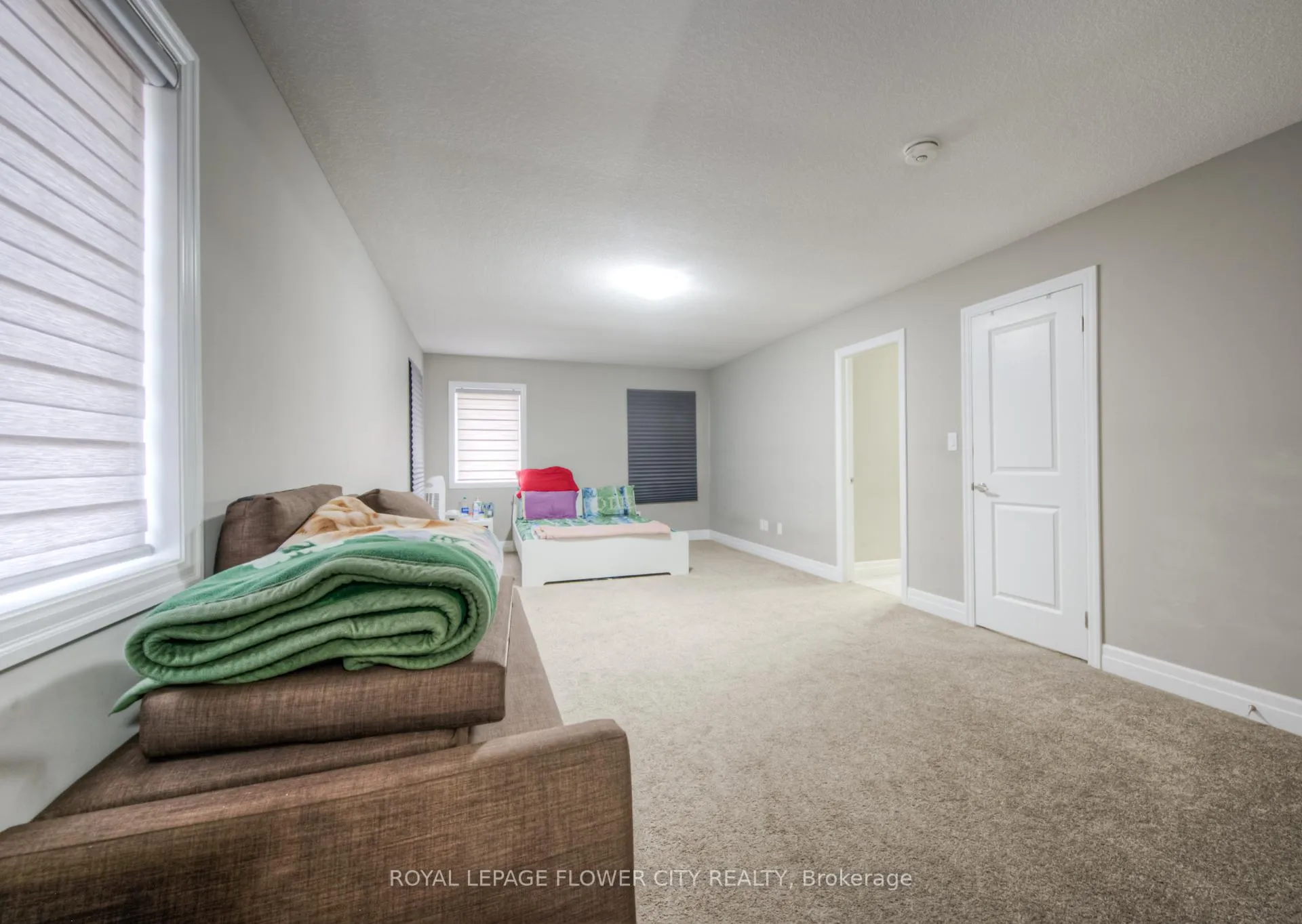 Photo 22 of 43 Pondcliffe Drive, Kitchener — HOMEH