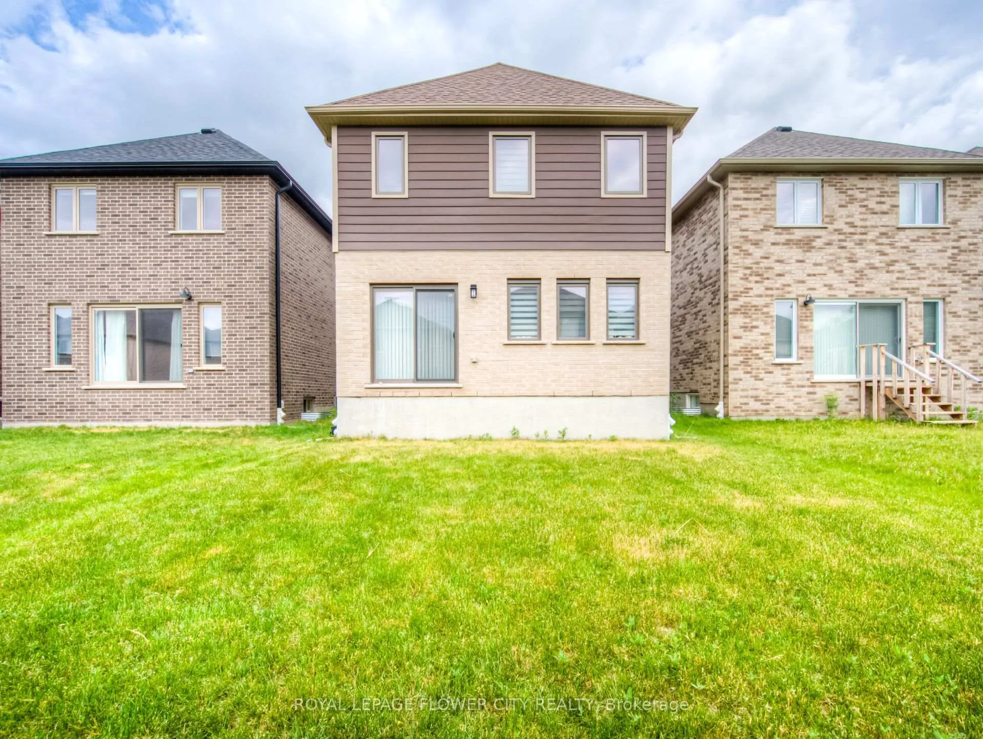 Photo 31 of 43 Pondcliffe Drive, Kitchener — HOMEH