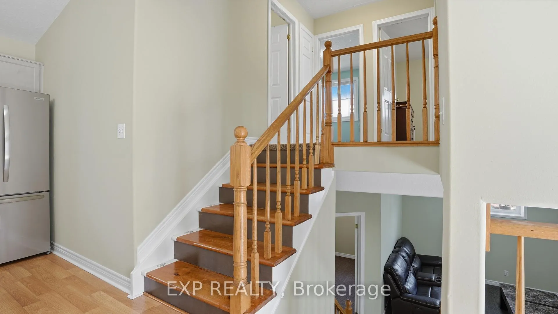 Photo 15 of 8195 Woodsview Crescent, Niagara Falls, Ascot — HOMEH