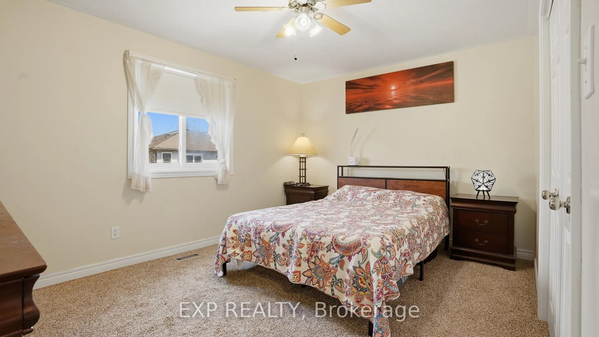 Photo 19 of 8195 Woodsview Crescent, Niagara Falls, Ascot — HOMEH