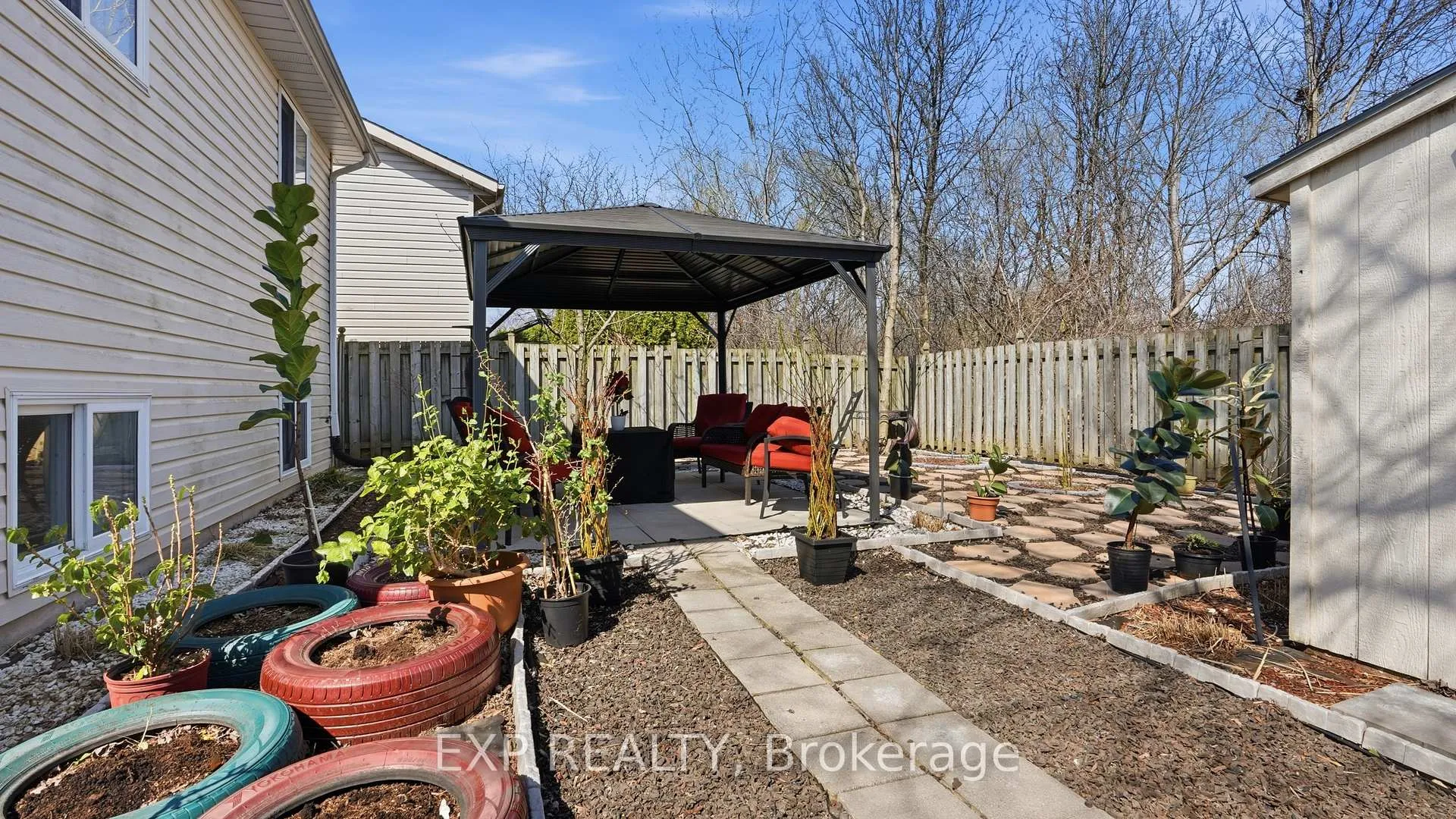 Photo 36 of 8195 Woodsview Crescent, Niagara Falls, Ascot — HOMEH