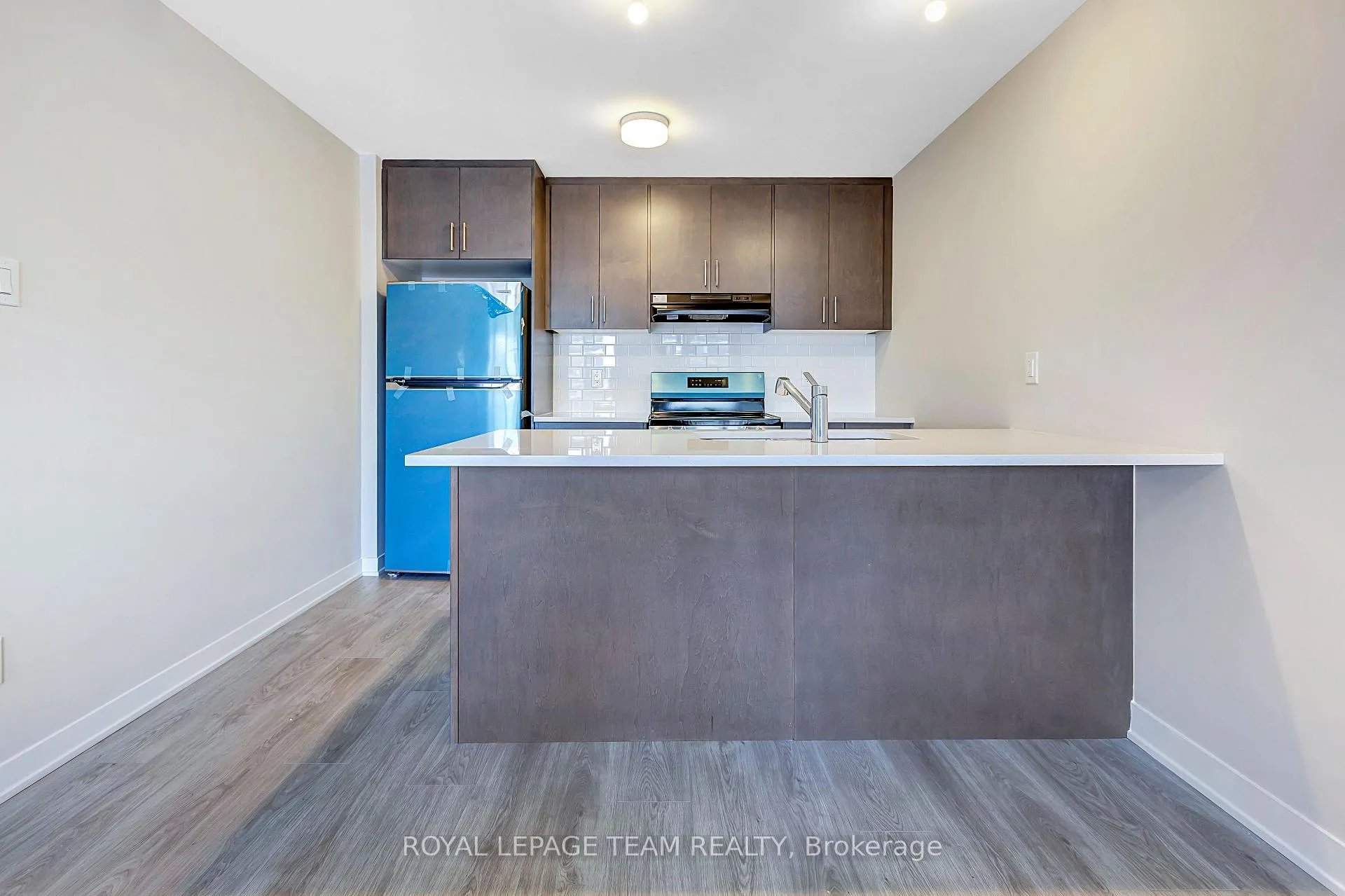 Photo 6 of 904 Parnian Private, Ottawa, Barrhaven - Half Moon Bay — HOMEH