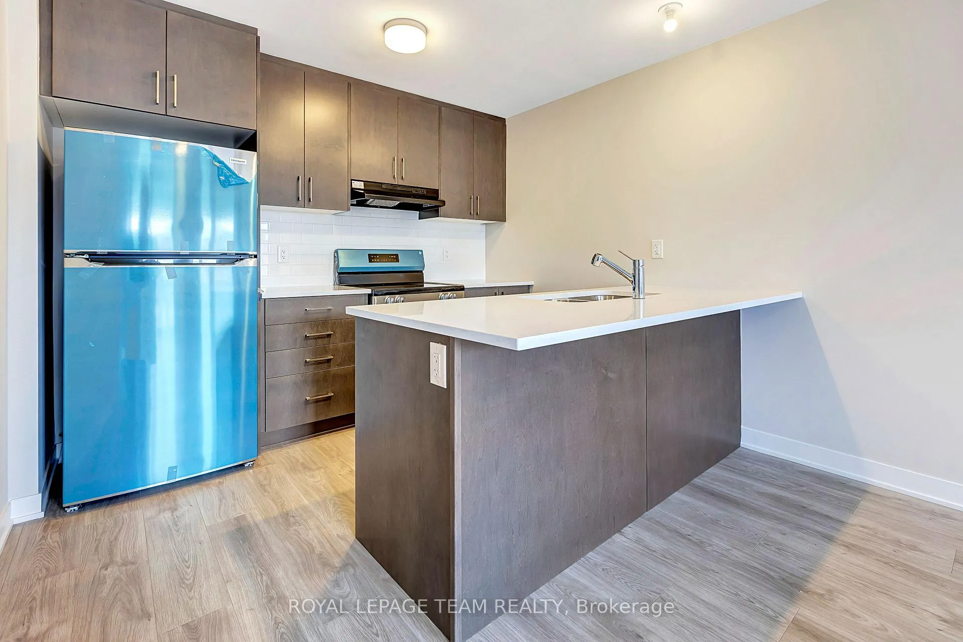 Photo 7 of 904 Parnian Private, Ottawa, Barrhaven - Half Moon Bay — HOMEH