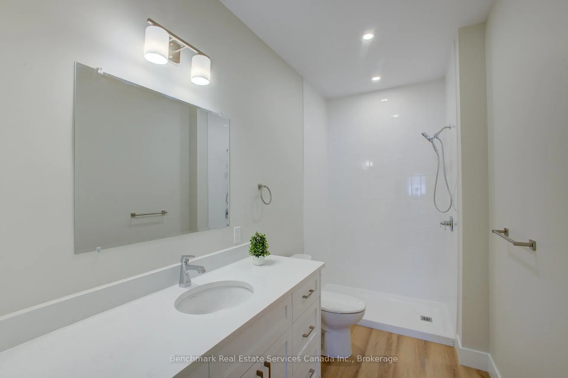 Photo 12 of Unit 54, 1182 Queen Street, Kincardine — HOMEH