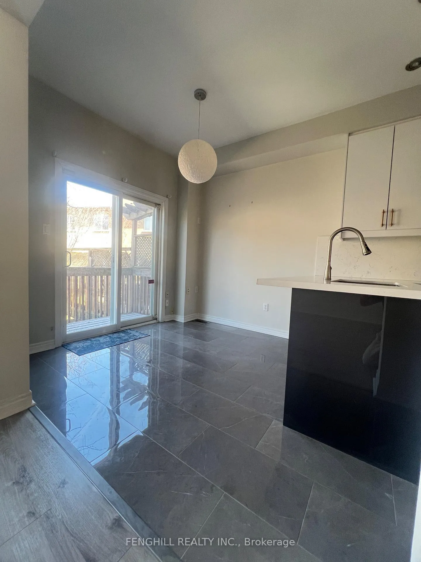 Photo 14 of 78 Autumn Hill Boulevard, Vaughan, Patterson — HOMEH