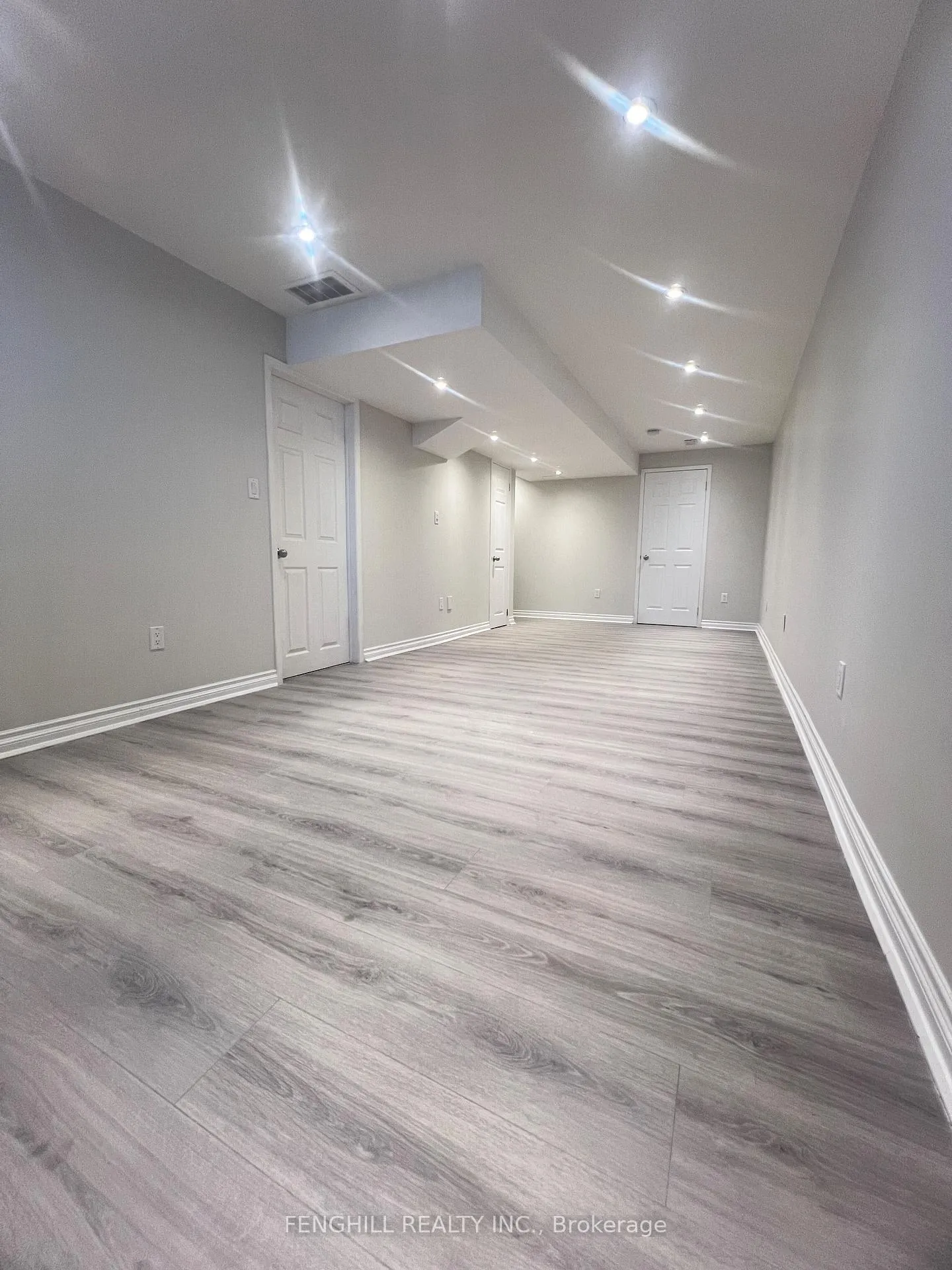 Photo 26 of 78 Autumn Hill Boulevard, Vaughan, Patterson — HOMEH