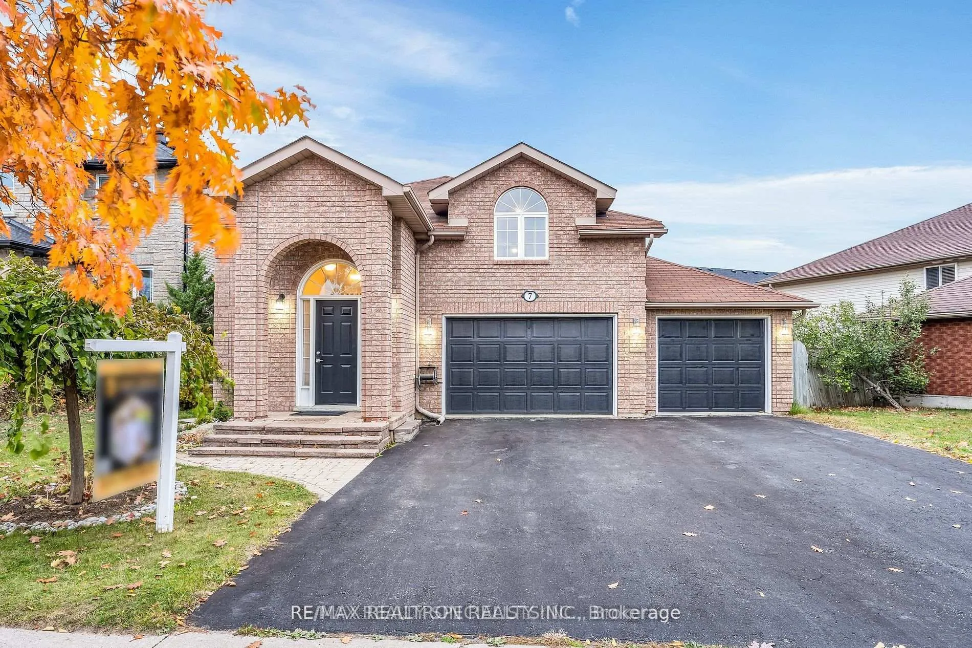 Photo 1 of 7 Margaret Drive, Barrie, East Bayfield — HOMEH