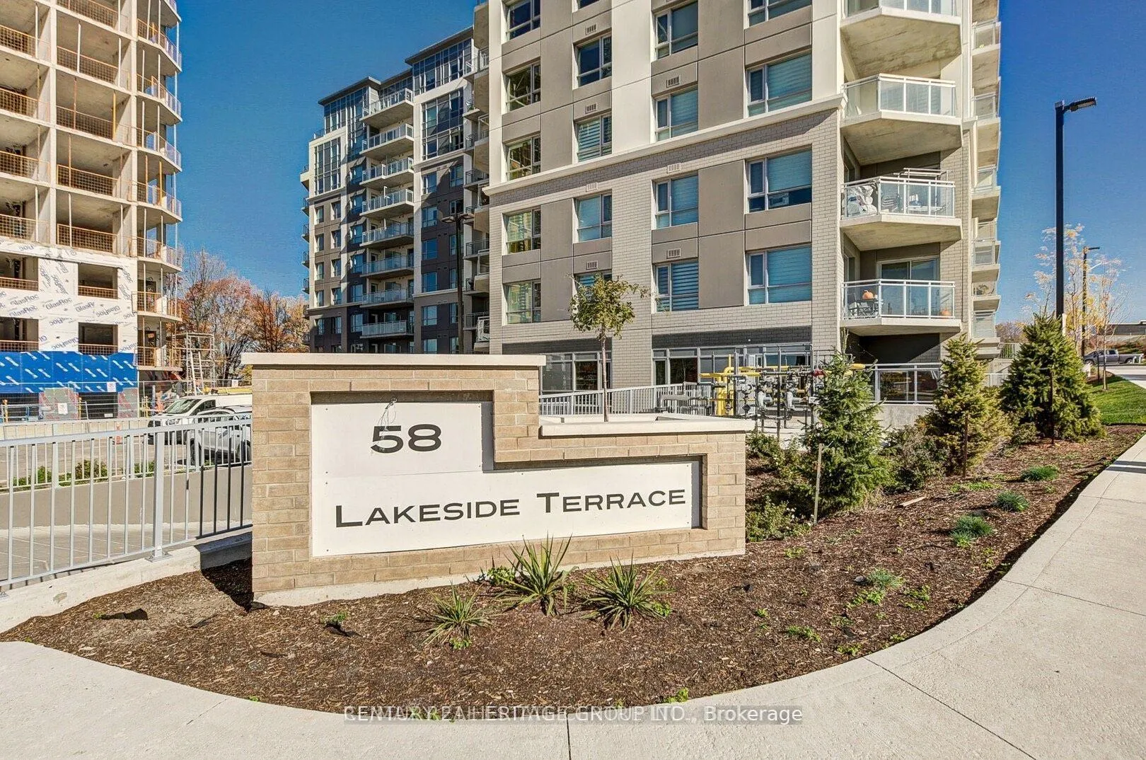 Photo 1 of Unit 611, 58 Lakeside Terrace, Barrie, Little Lake — HOMEH