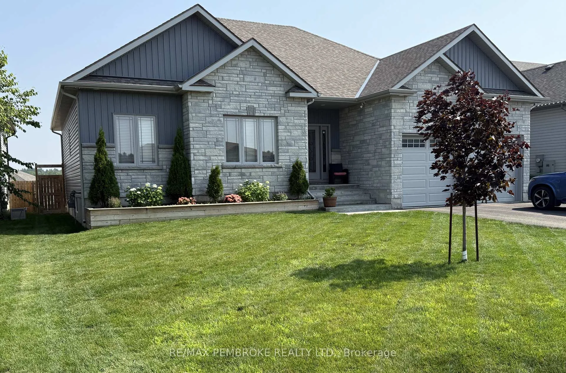 Photo 1 of 67 Noble Crescent, Petawawa — HOMEH