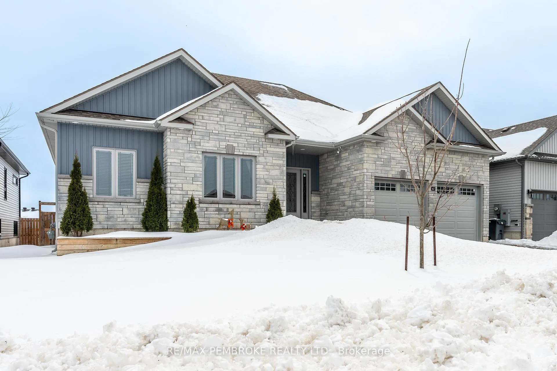 Photo 4 of 67 Noble Crescent, Petawawa — HOMEH