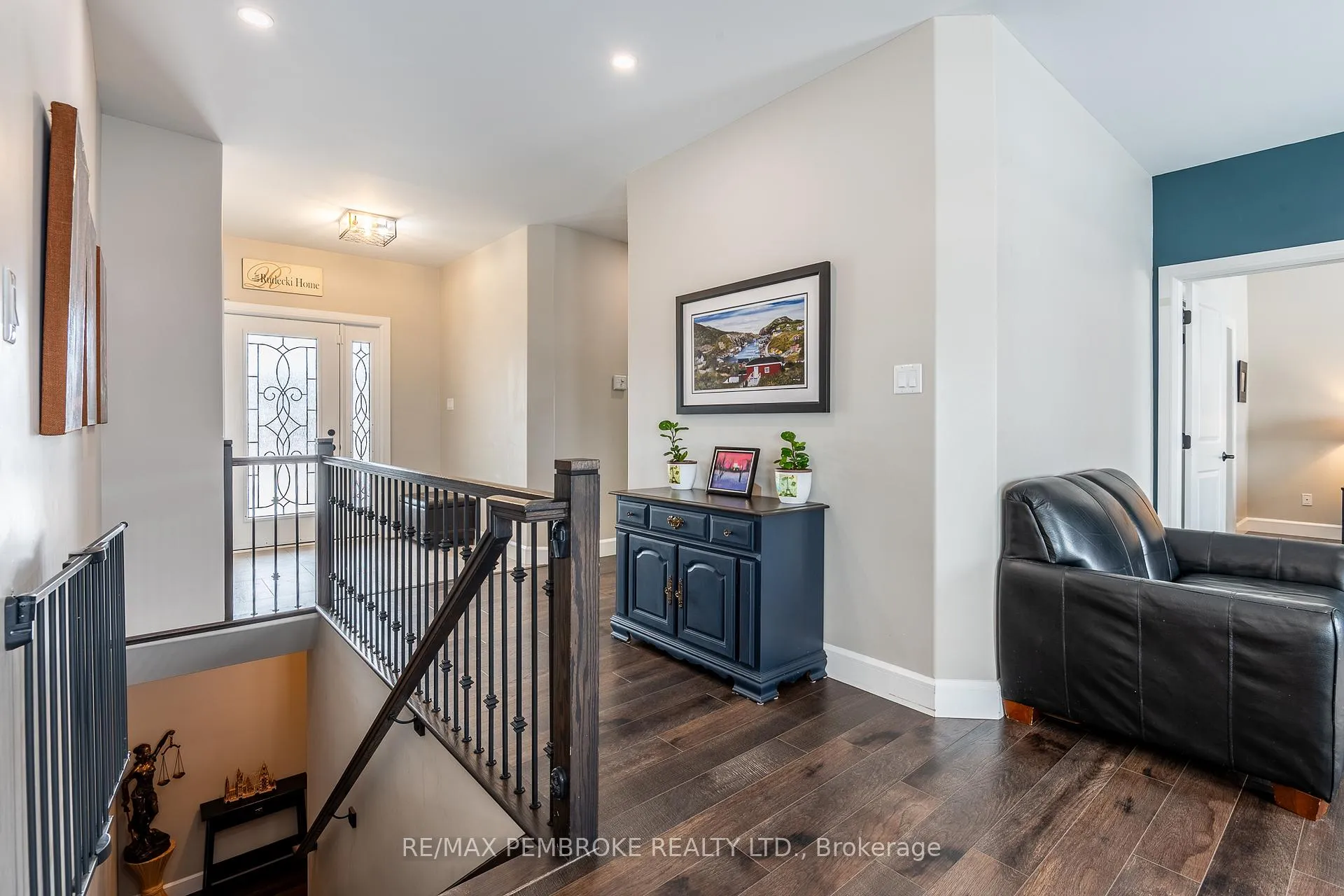 Photo 8 of 67 Noble Crescent, Petawawa — HOMEH