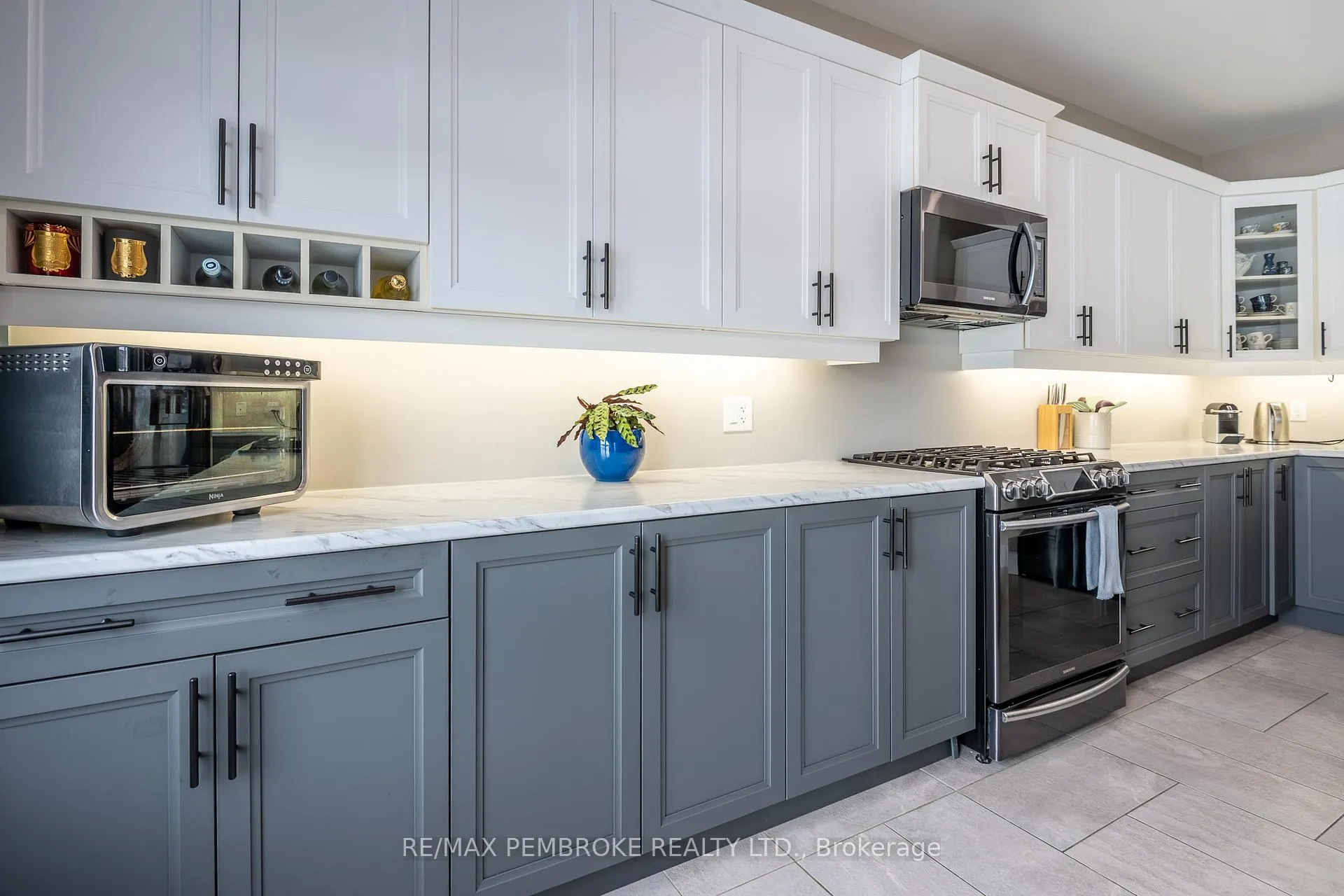 Photo 17 of 67 Noble Crescent, Petawawa — HOMEH