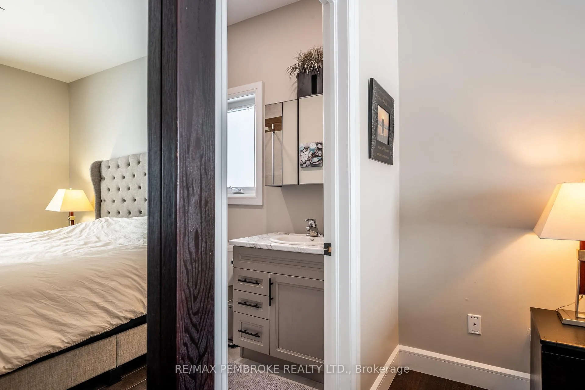 Photo 25 of 67 Noble Crescent, Petawawa — HOMEH