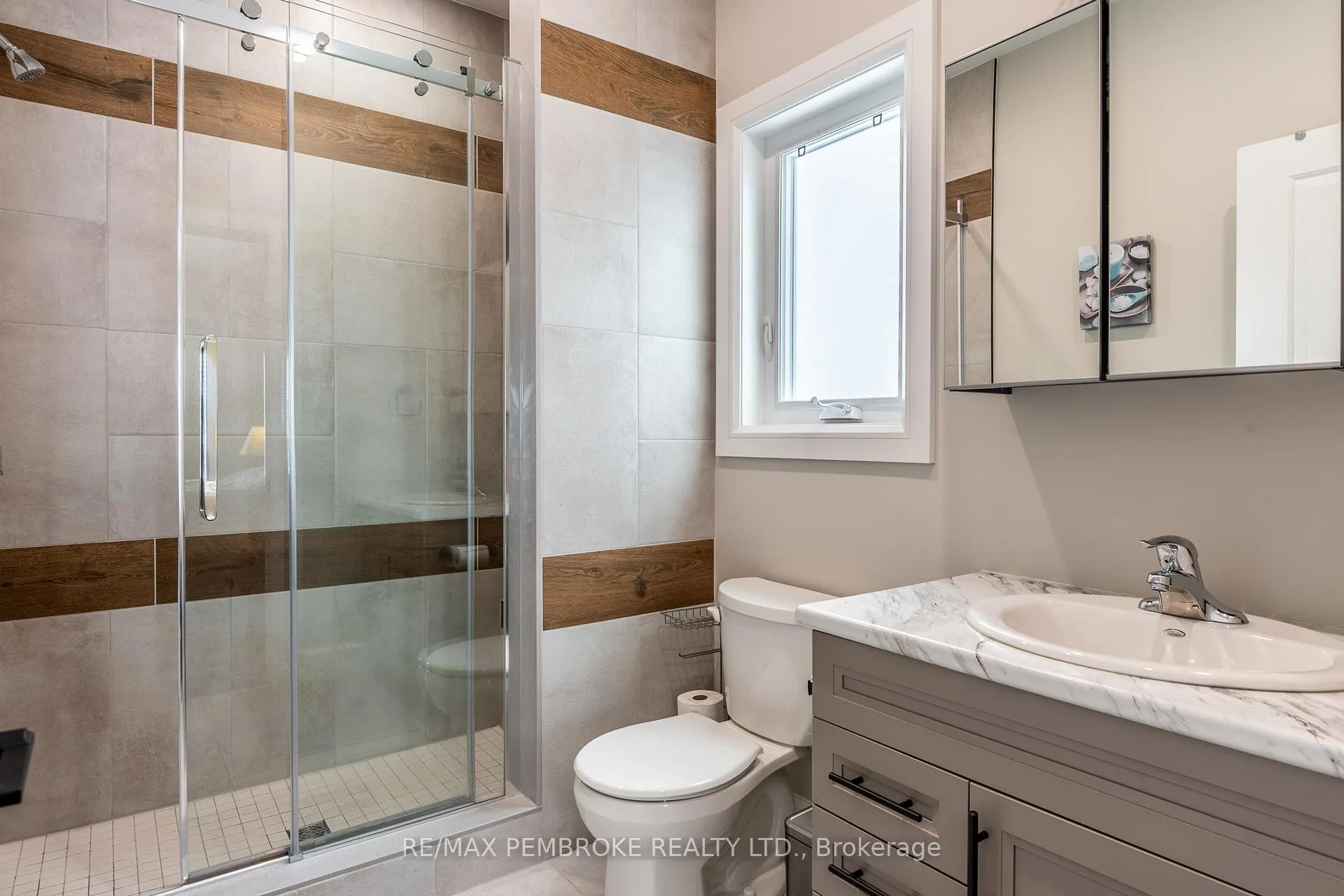 Photo 26 of 67 Noble Crescent, Petawawa — HOMEH