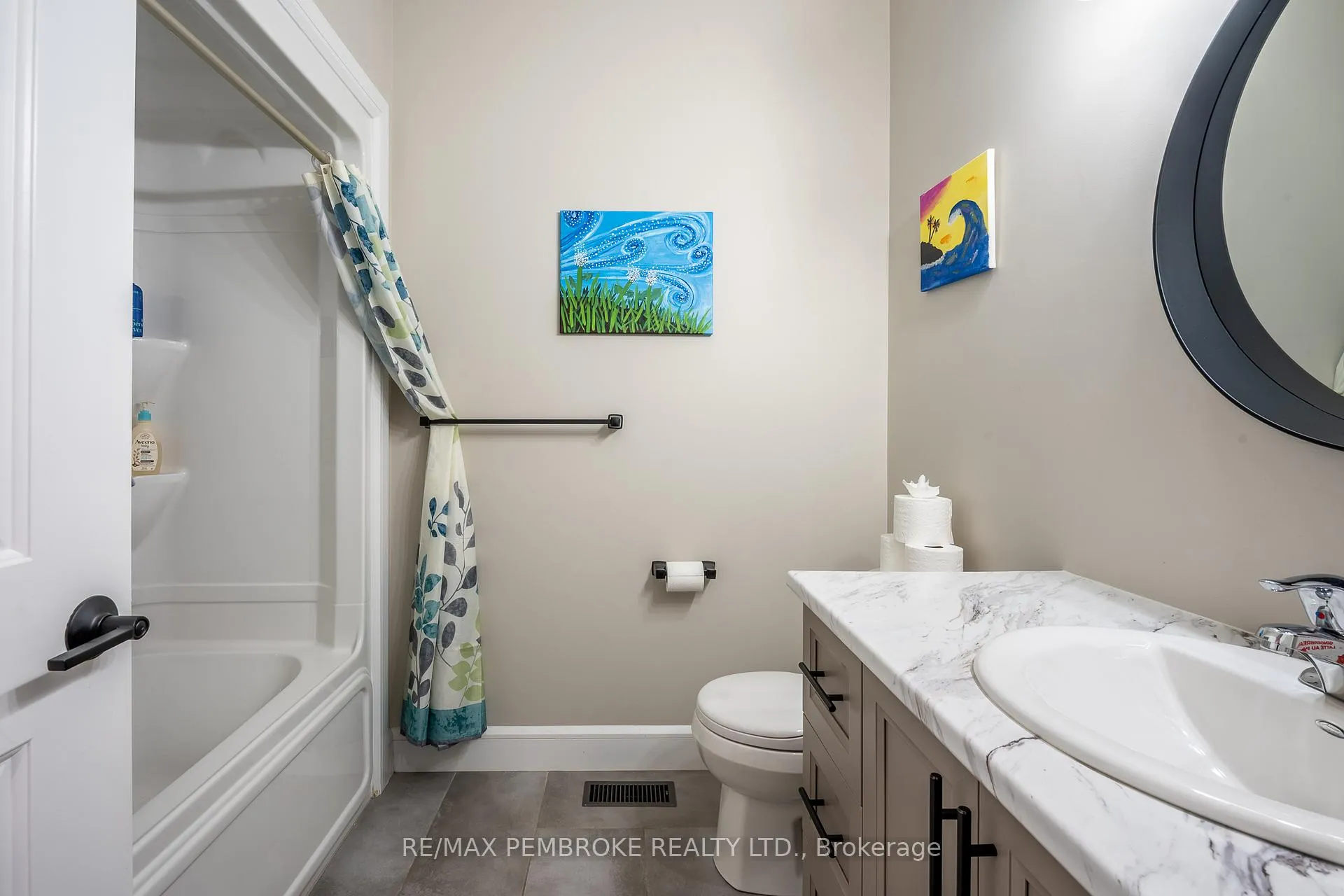 Photo 29 of 67 Noble Crescent, Petawawa — HOMEH