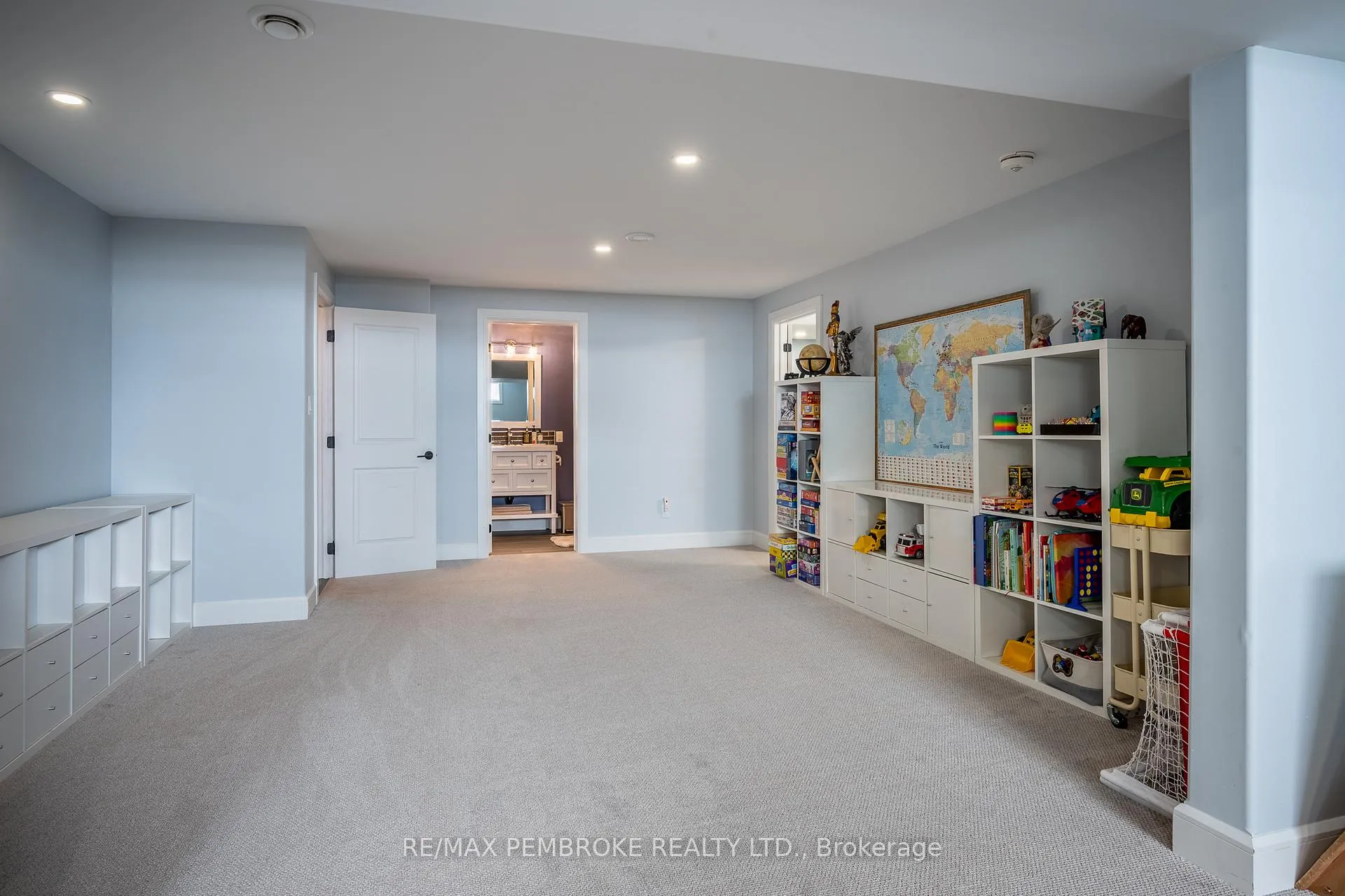 Photo 35 of 67 Noble Crescent, Petawawa — HOMEH