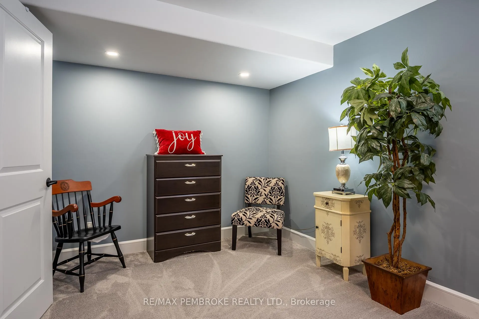 Photo 41 of 67 Noble Crescent, Petawawa — HOMEH