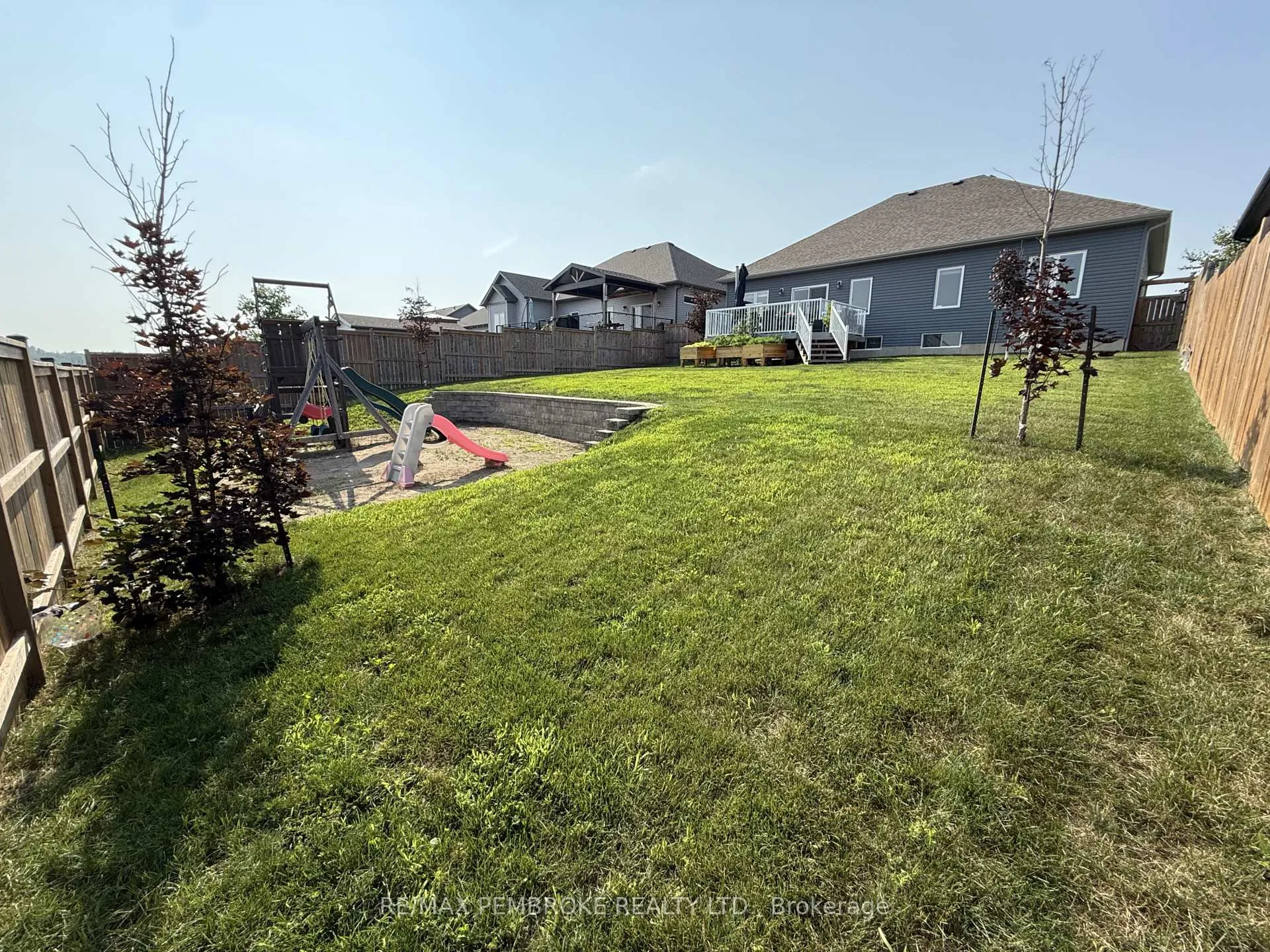 Photo 49 of 67 Noble Crescent, Petawawa — HOMEH