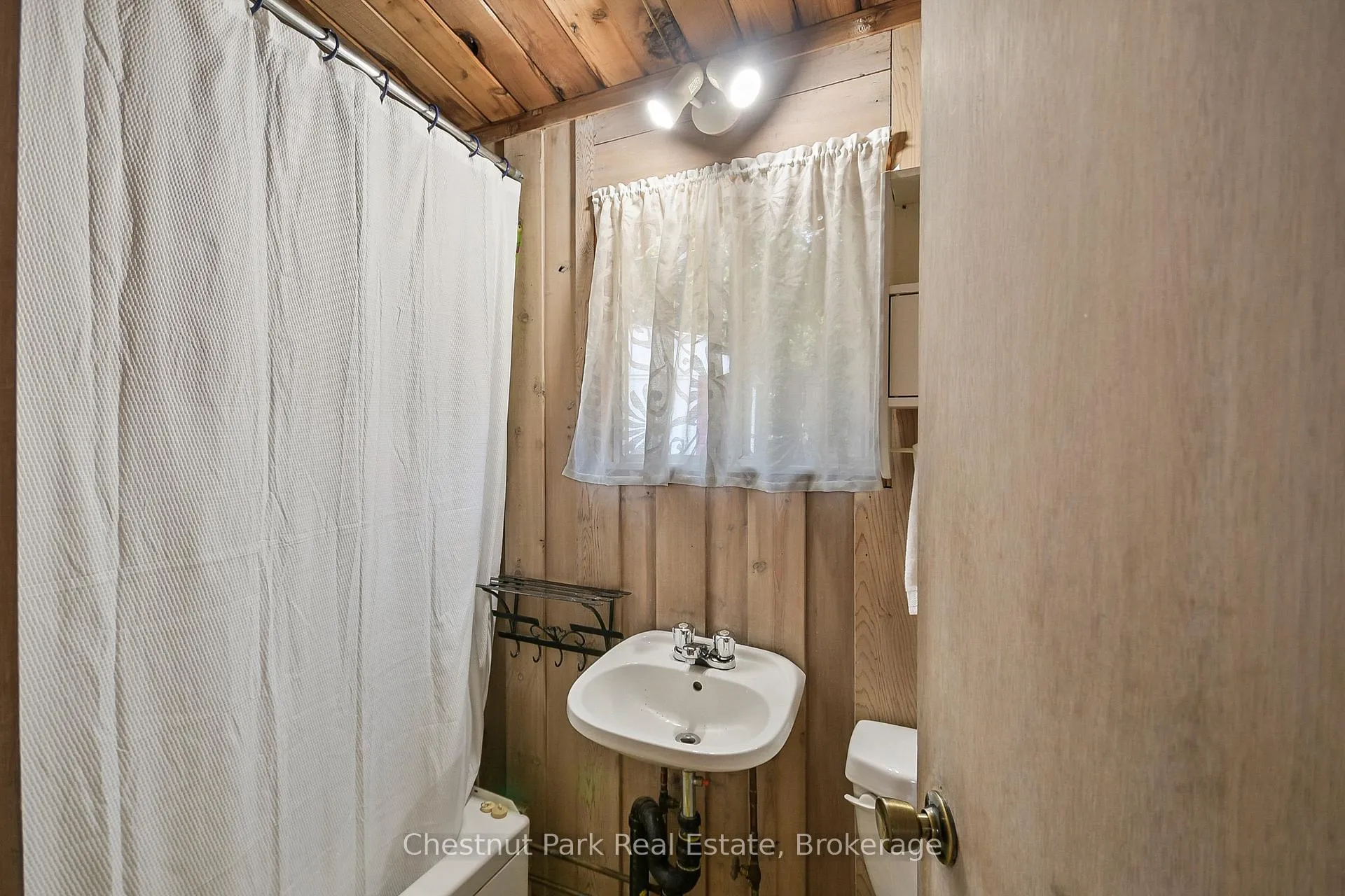 Photo 38 of 104 Clam Lake Road, Kearney — HOMEH