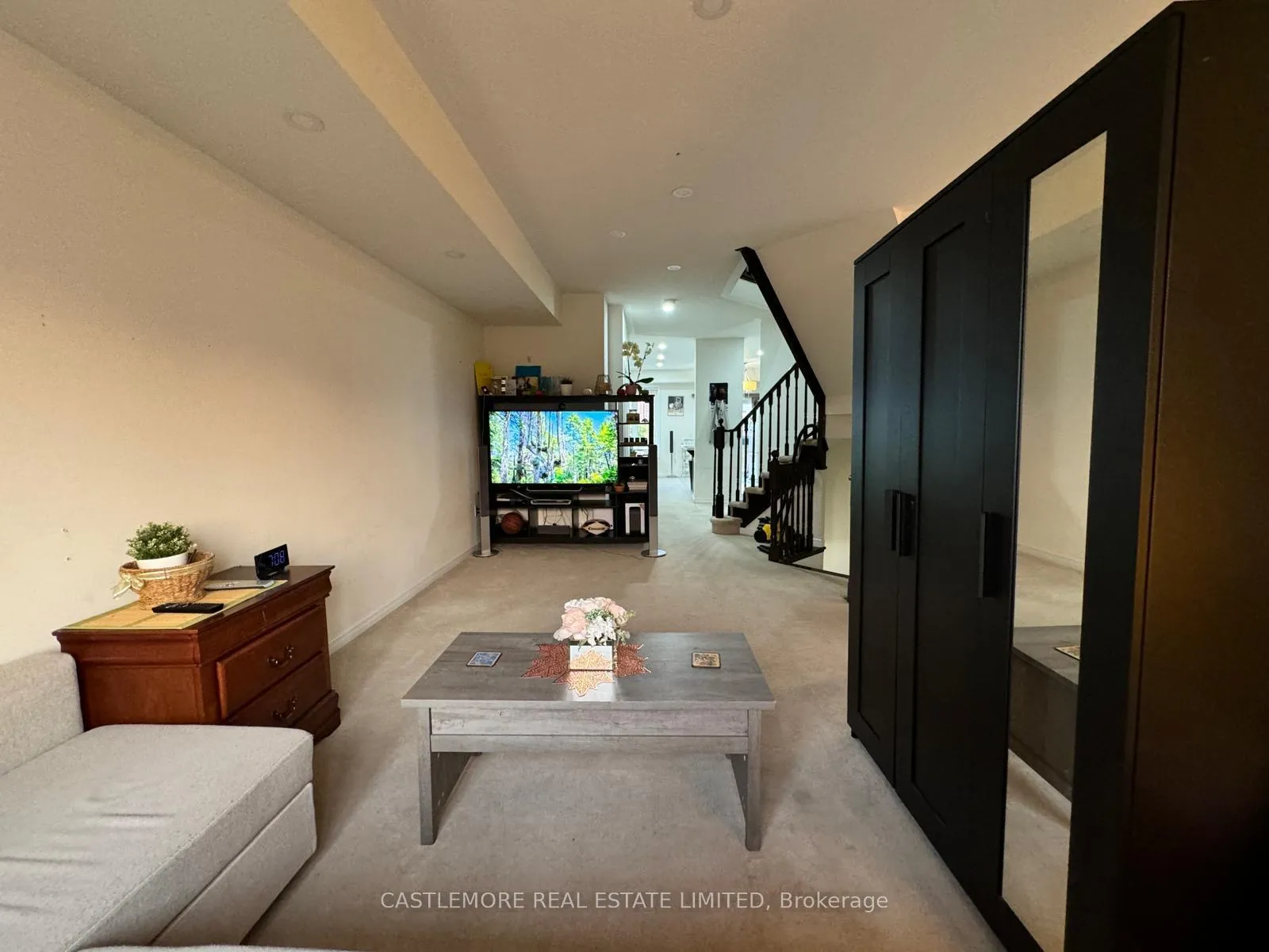Photo 9 of 66 Harpreet Circle, Etobicoke, West Humber-Clairville — HOMEH