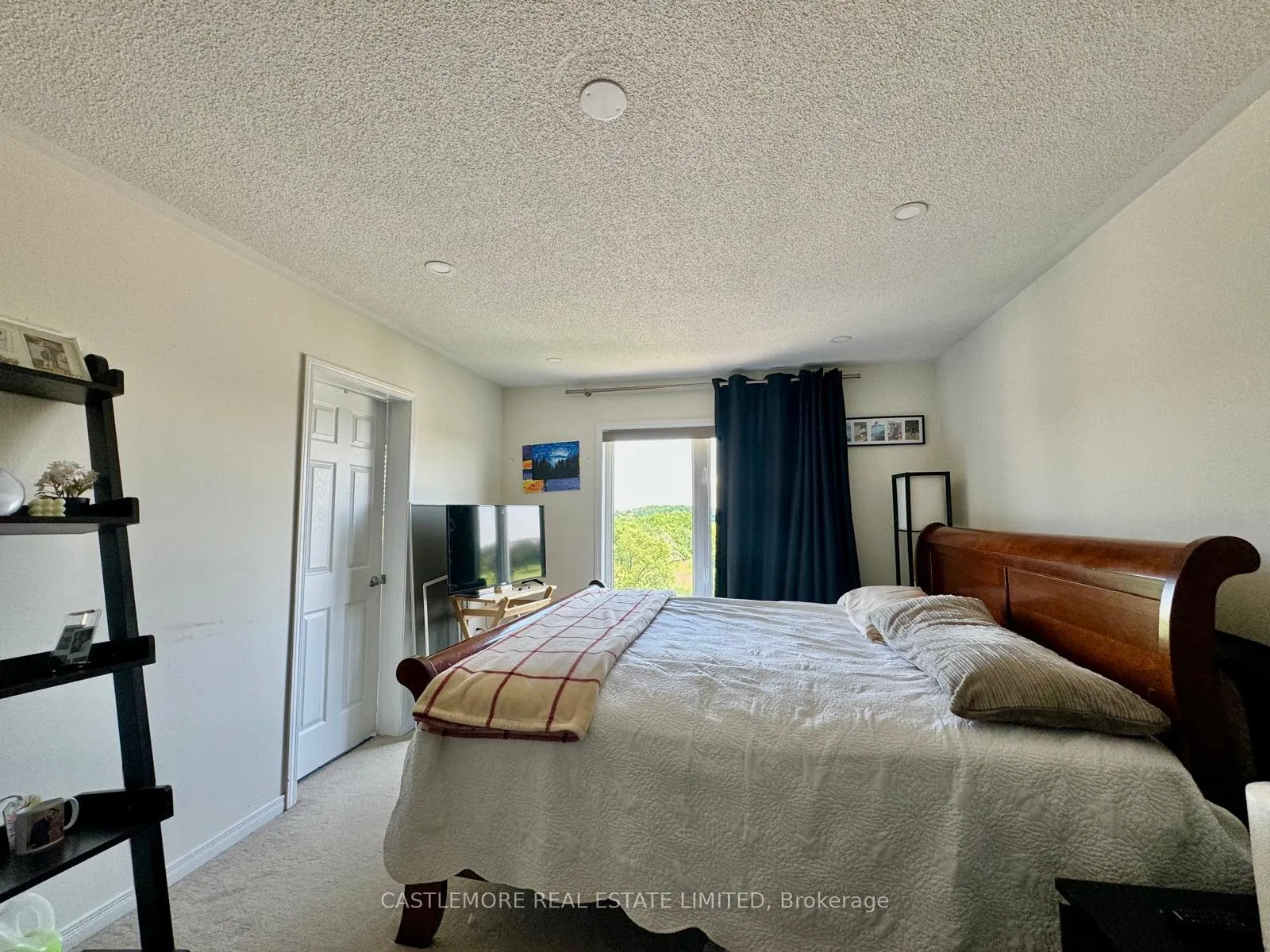 Photo 11 of 66 Harpreet Circle, Etobicoke, West Humber-Clairville — HOMEH