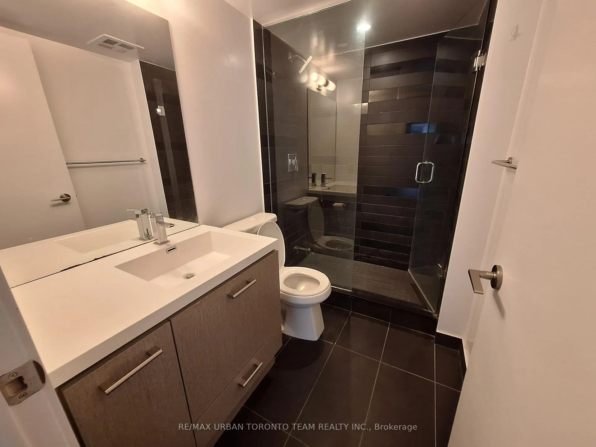 Photo 10 of Unit 817, 87 Peter Street, Toronto, Waterfront Communities — HOMEH
