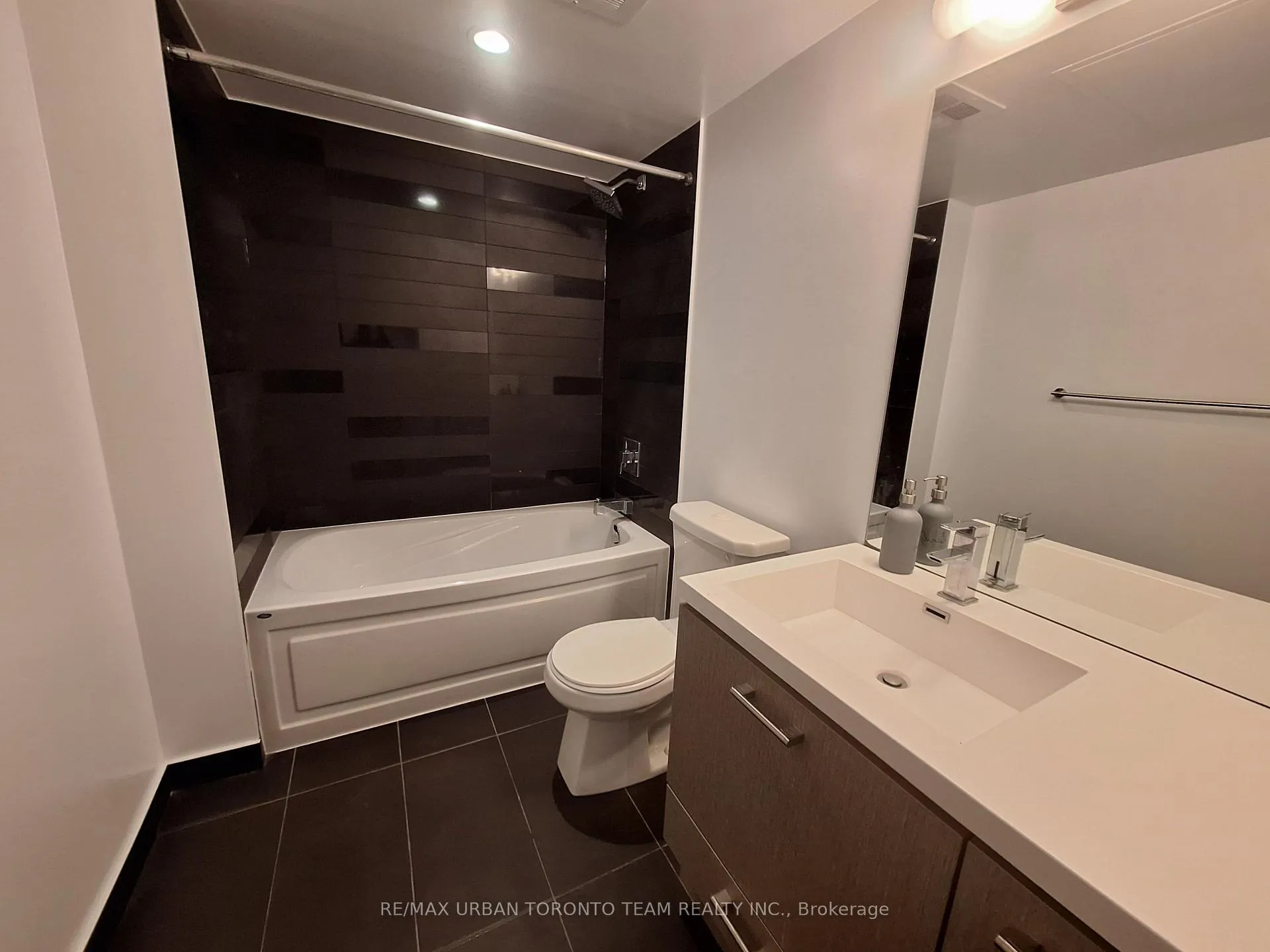 Photo 11 of Unit 817, 87 Peter Street, Toronto, Waterfront Communities — HOMEH
