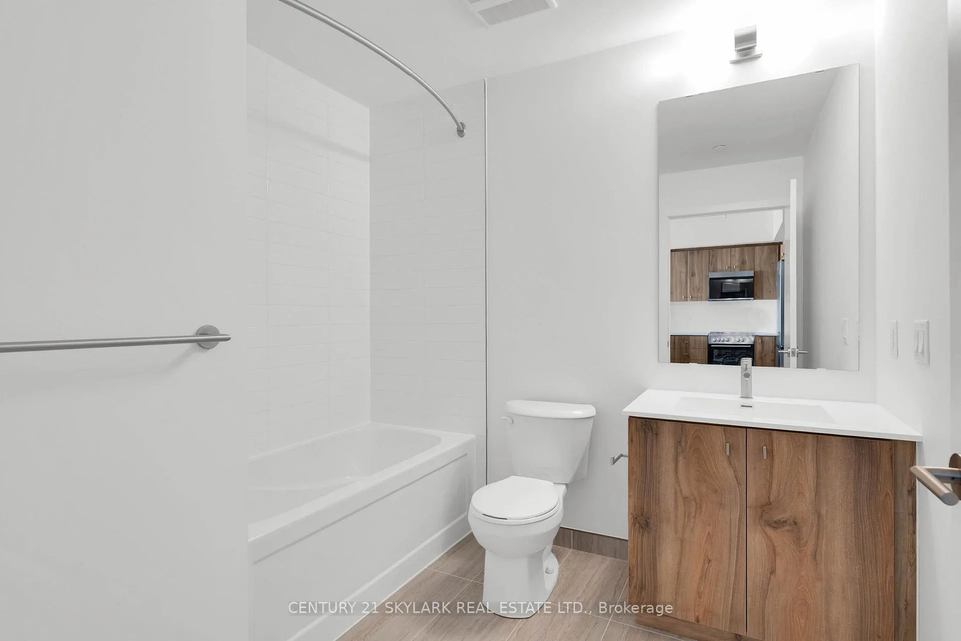 Photo 8 of Unit 3011, 25 Wellington Street, Kitchener — HOMEH