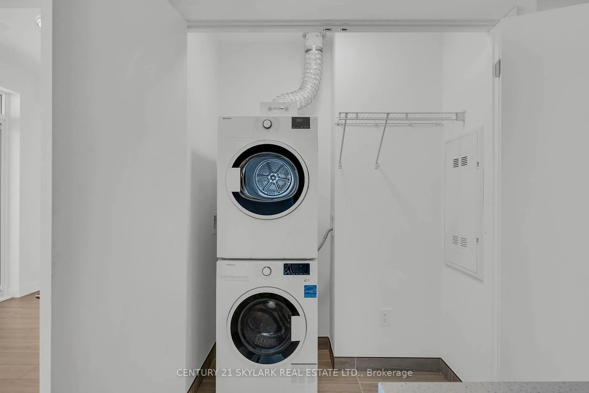 Photo 12 of Unit 3011, 25 Wellington Street, Kitchener — HOMEH