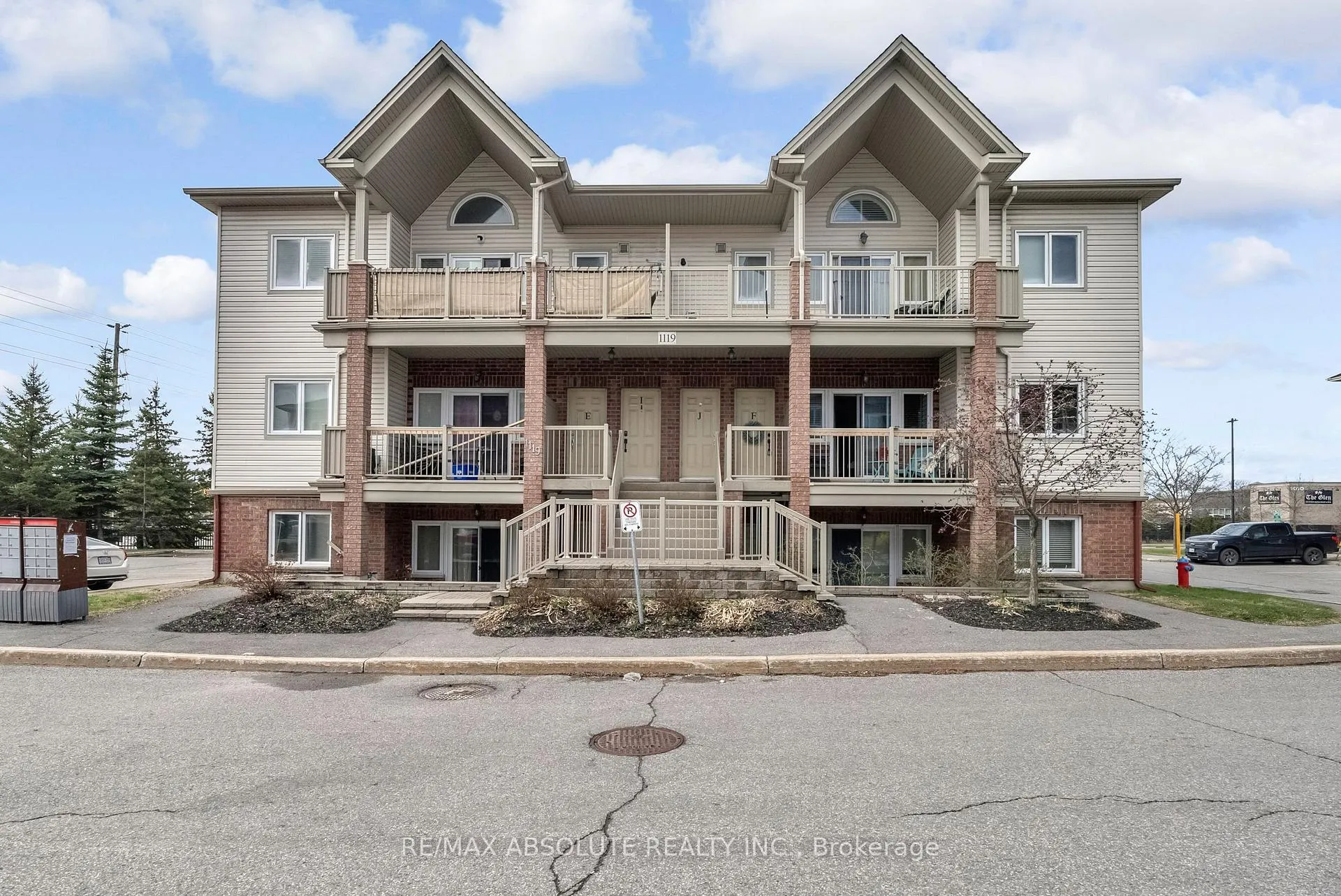 Front of Unit F, 1119 Stittsville Main Street