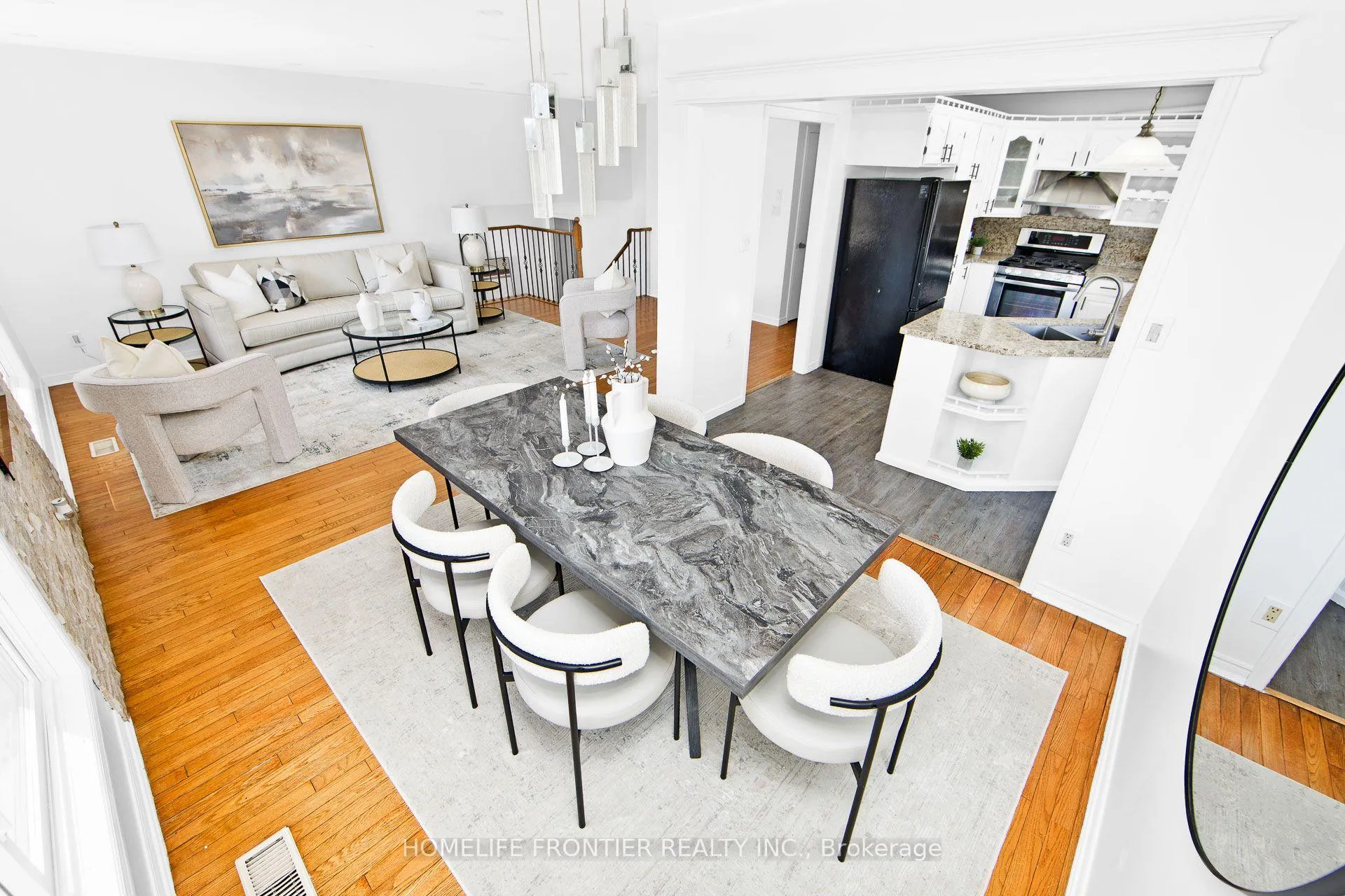 Photo 5 of 326 Little Avenue, Barrie, Painswick North — HOMEH