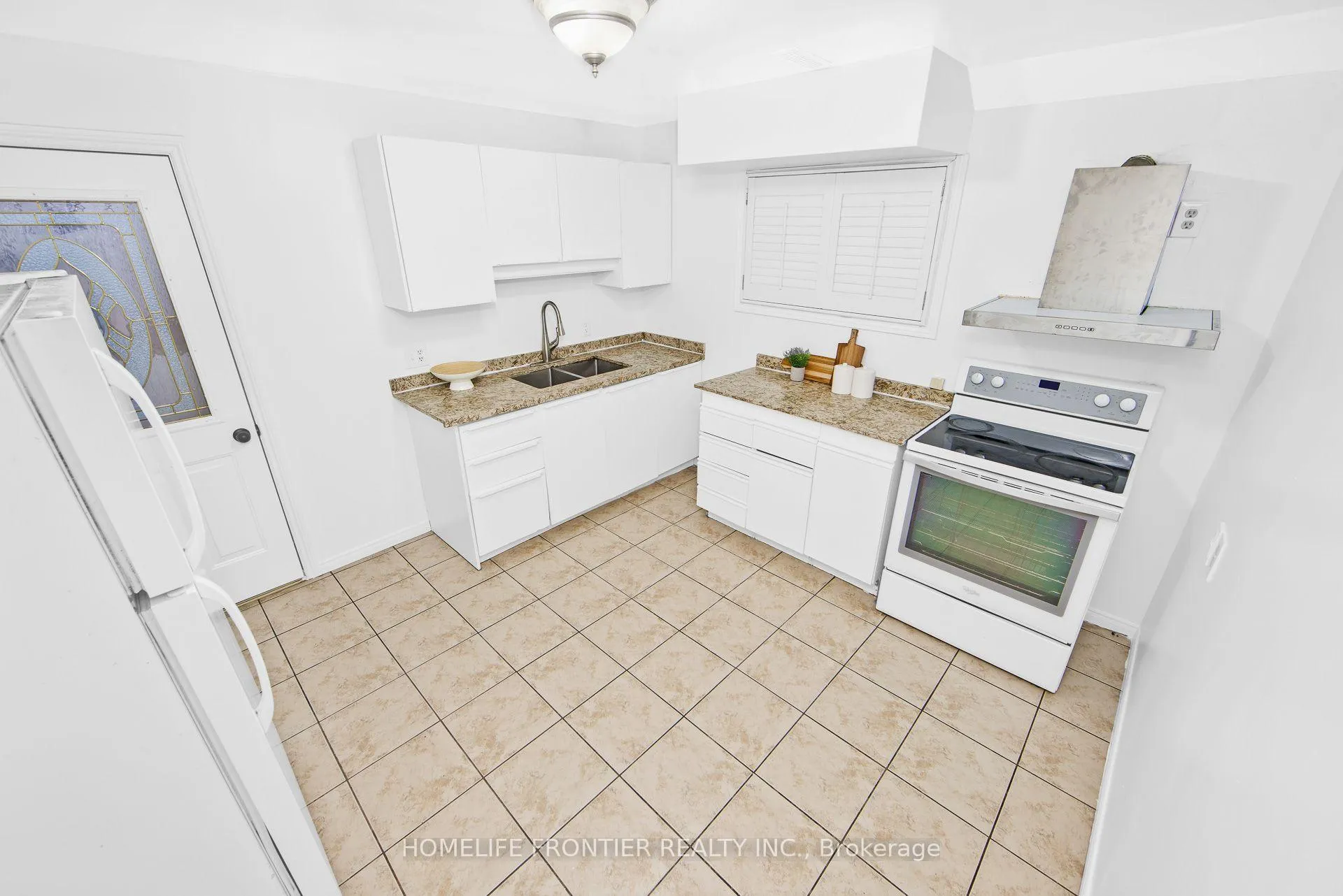 Photo 20 of 326 Little Avenue, Barrie, Painswick North — HOMEH