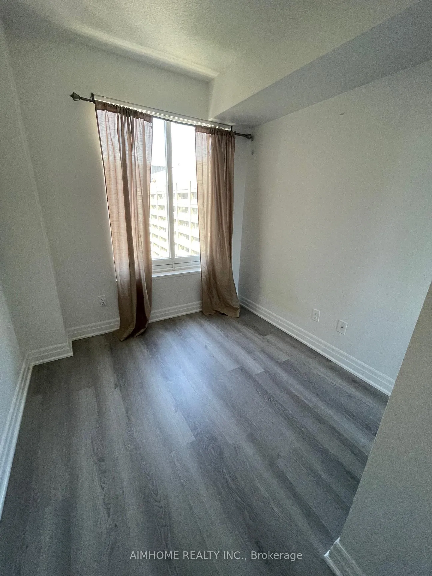 Photo 2 of Unit 2209, 35 Balmuto Street, Toronto, Bay Street Corridor — HOMEH