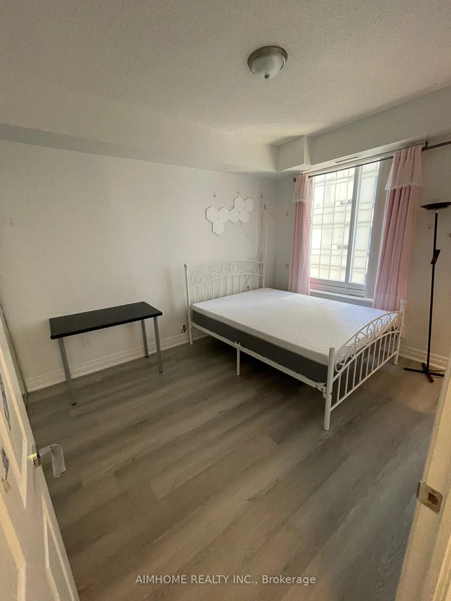 Photo 3 of Unit 2209, 35 Balmuto Street, Toronto, Bay Street Corridor — HOMEH