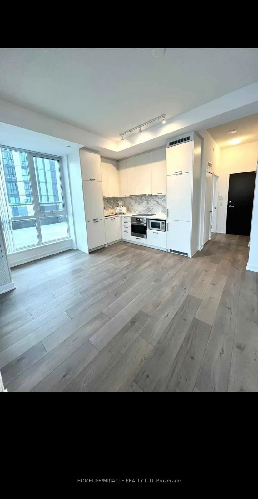 Photo 5 of Unit 1202, 38 Honeycrisp Crescent, Vaughan, Vaughan Corporate Centre — HOMEH