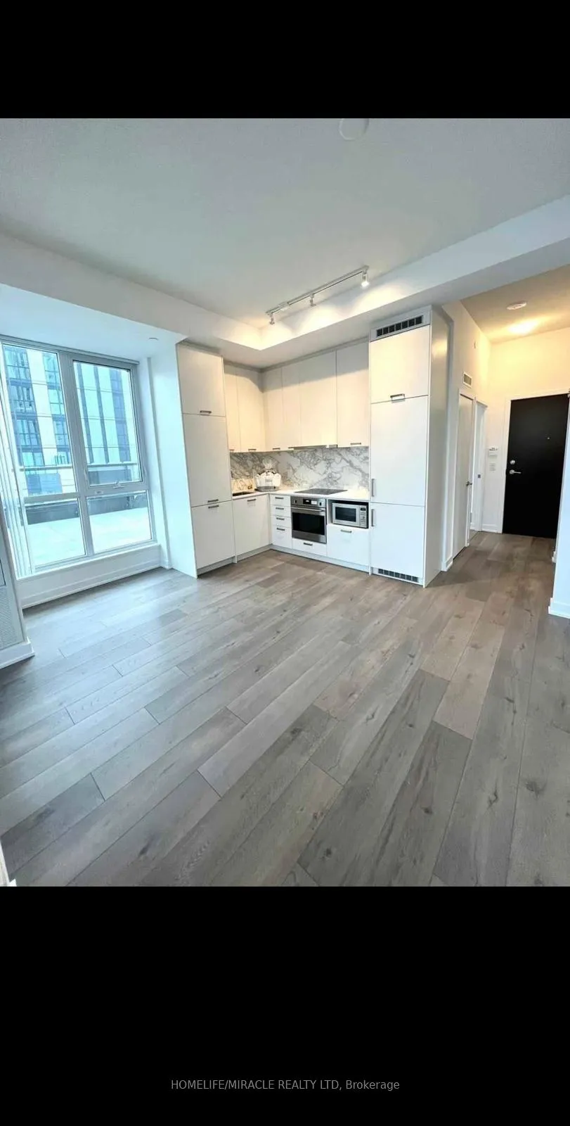 Photo 6 of Unit 1202, 38 Honeycrisp Crescent, Vaughan, Vaughan Corporate Centre — HOMEH