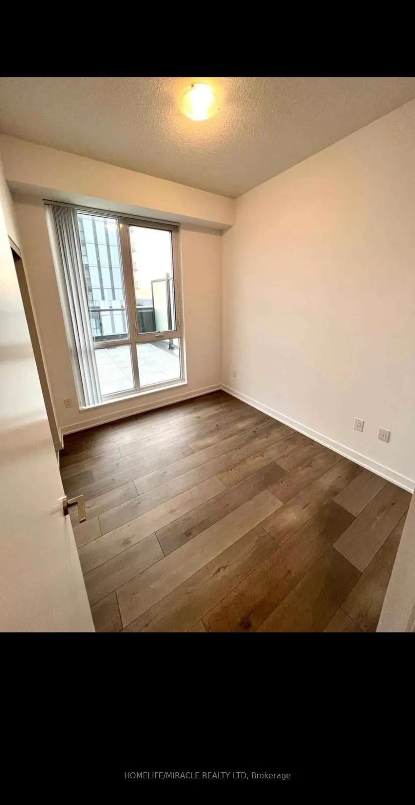 Photo 7 of Unit 1202, 38 Honeycrisp Crescent, Vaughan, Vaughan Corporate Centre — HOMEH