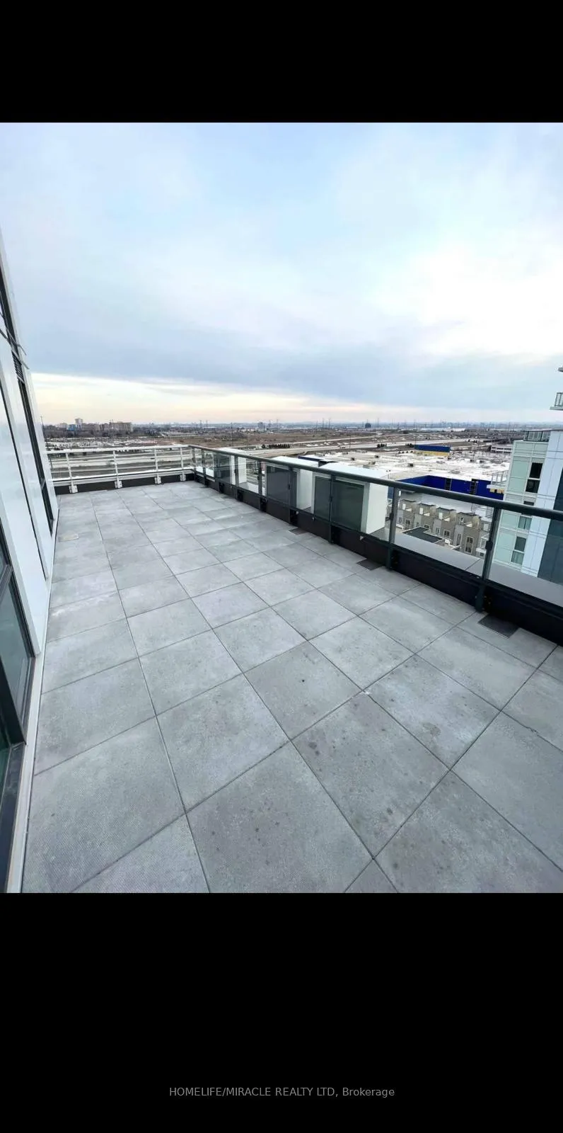 Photo 12 of Unit 1202, 38 Honeycrisp Crescent, Vaughan, Vaughan Corporate Centre — HOMEH