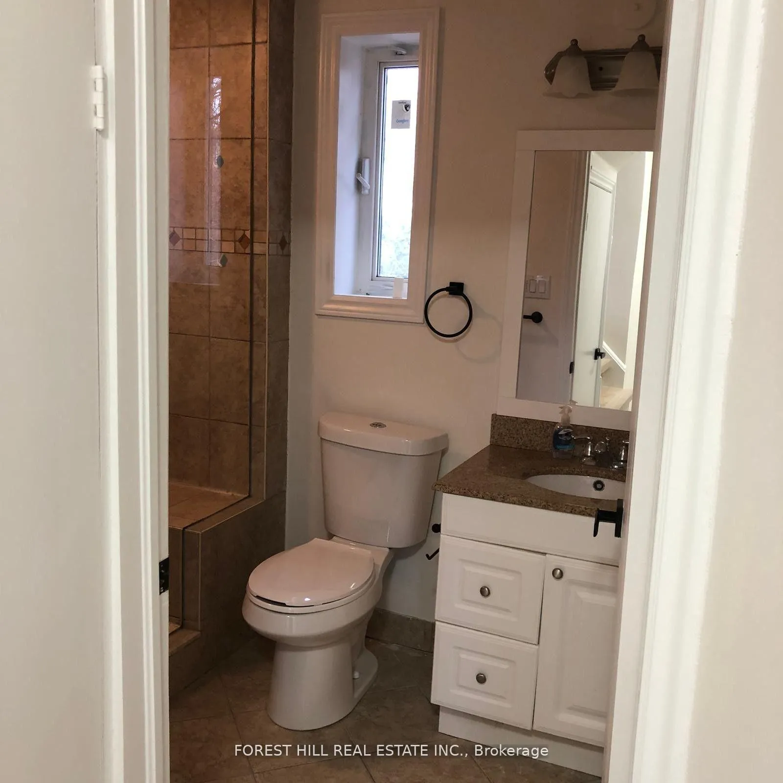 Photo 8 of 14 Leith Place, Toronto, Bedford Park-Nortown — HOMEH