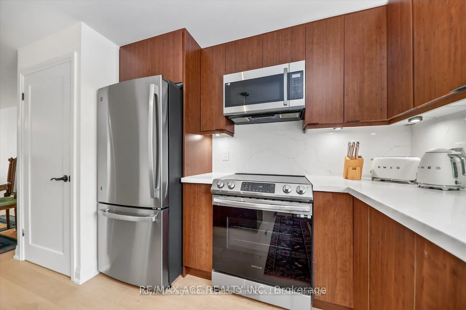 Photo 6 of 100 Brimwood Boulevard, Scarborough, Agincourt North — HOMEH