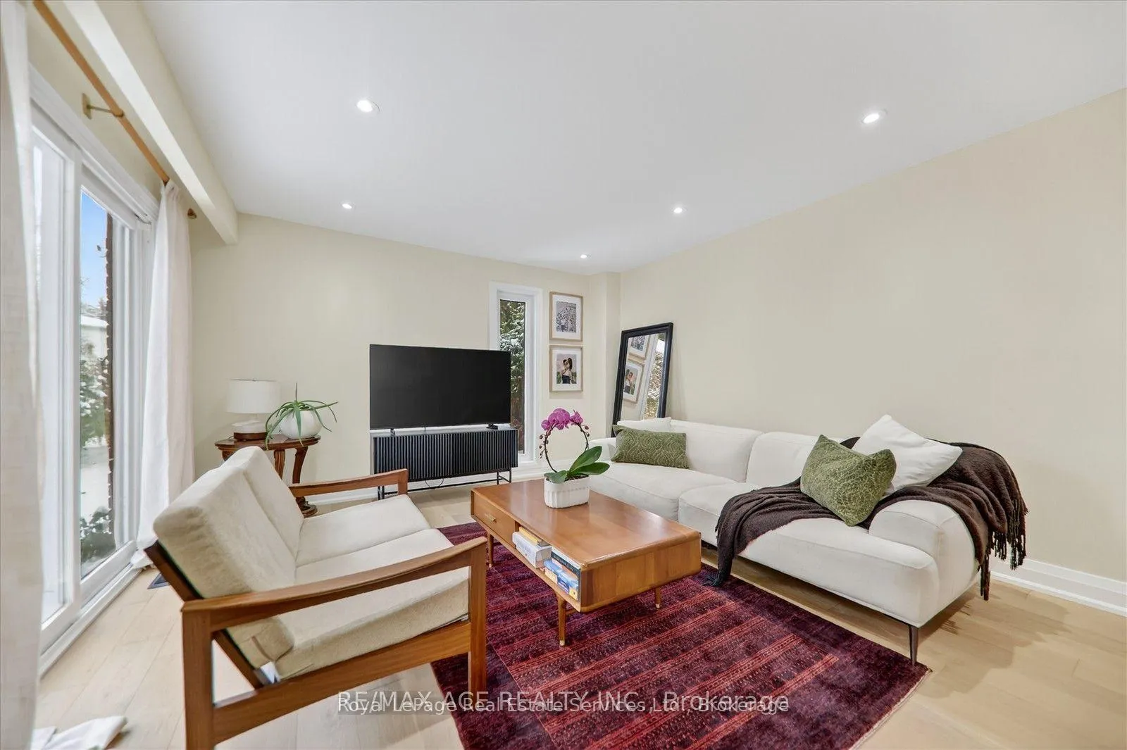 Photo 10 of 100 Brimwood Boulevard, Scarborough, Agincourt North — HOMEH