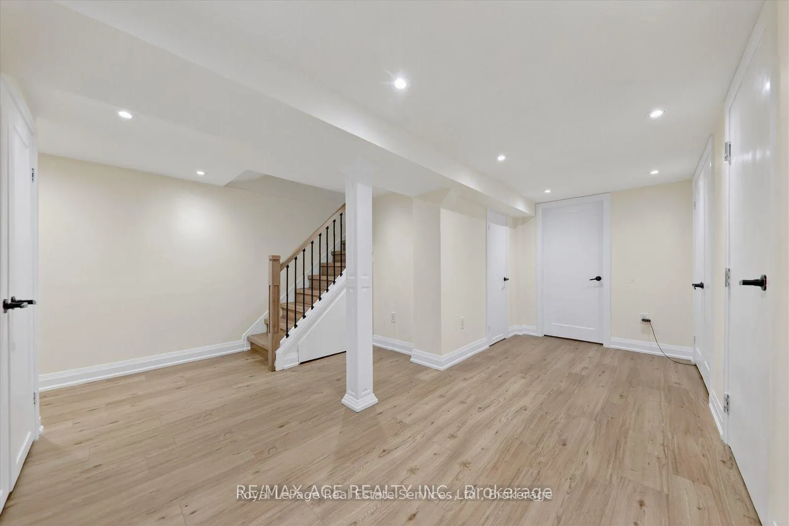 Photo 30 of 100 Brimwood Boulevard, Scarborough, Agincourt North — HOMEH
