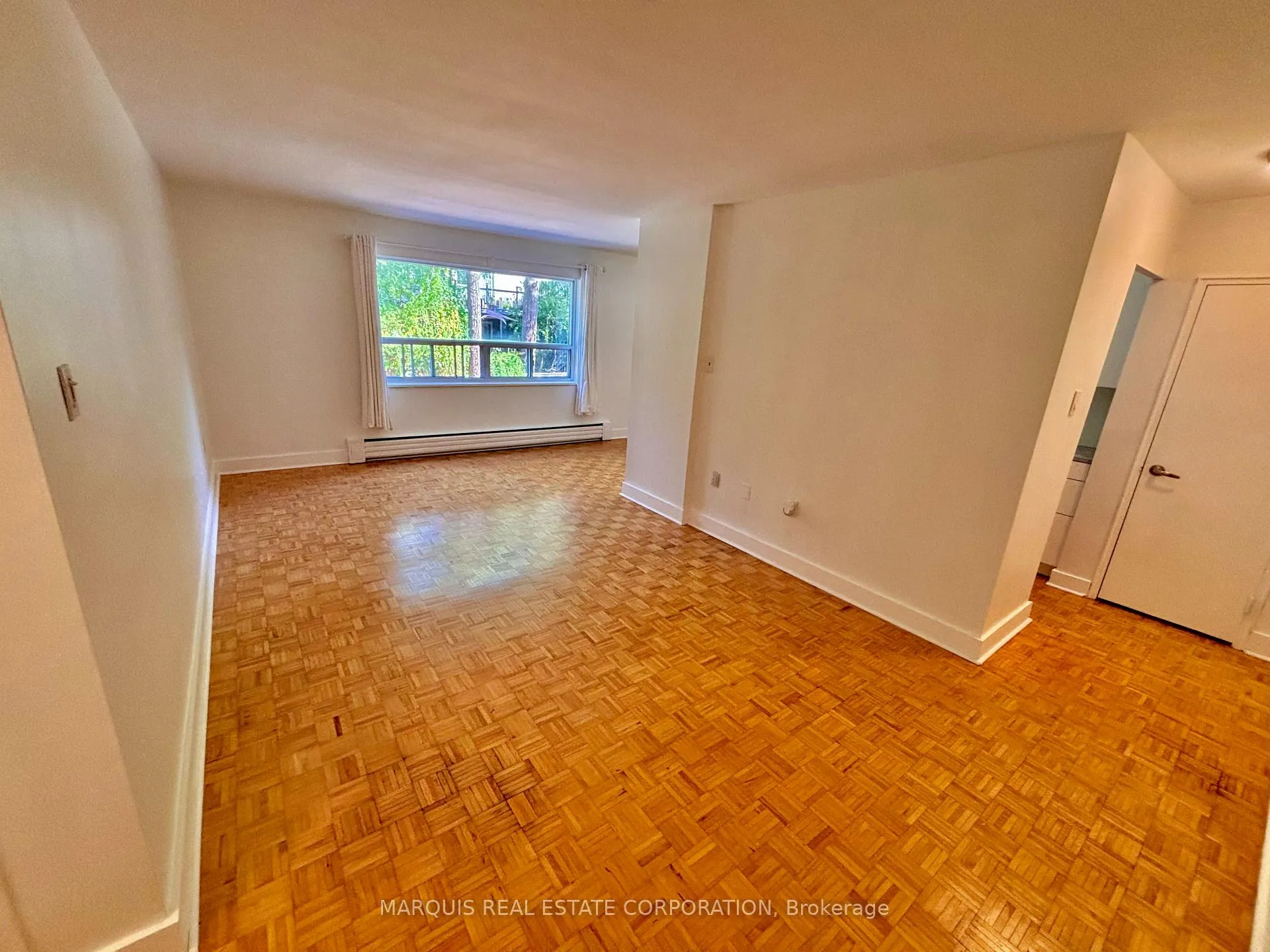 Photo 2 of Unit 202, 109 Beech Avenue, Toronto, The Beaches — HOMEH