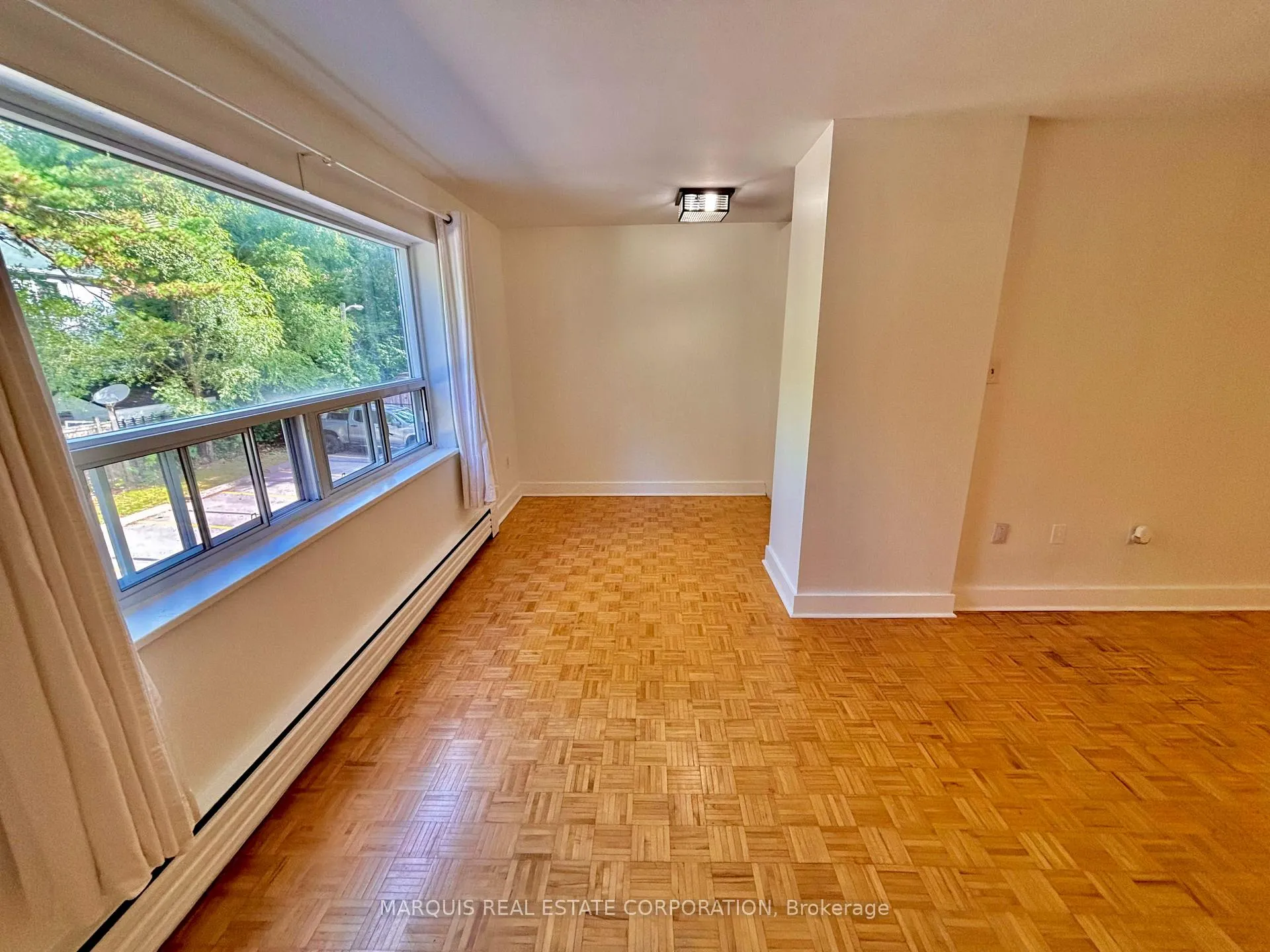 Photo 3 of Unit 202, 109 Beech Avenue, Toronto, The Beaches — HOMEH