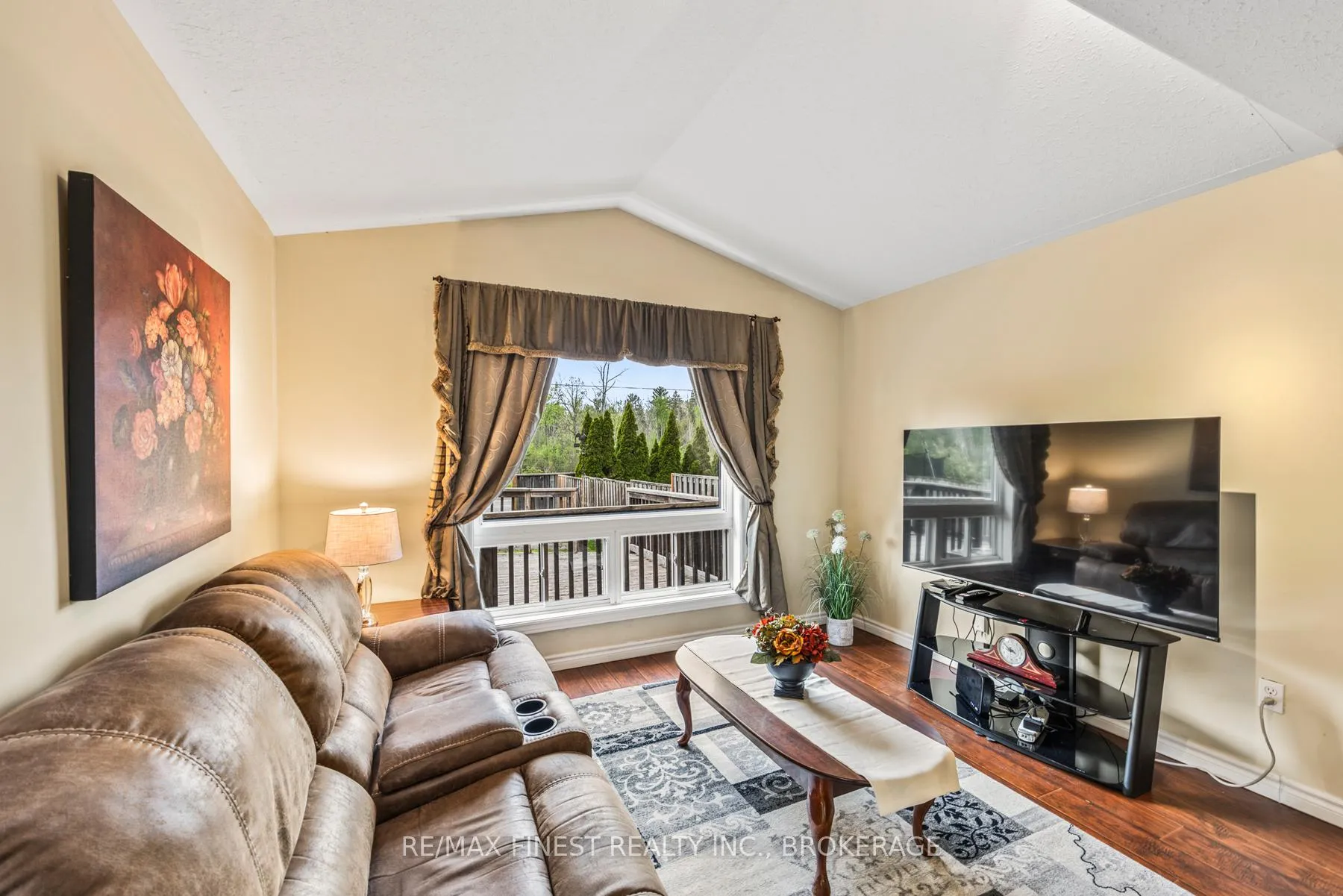 Photo 12 of 1281 Juniper Drive, Kingston, City Northwest — HOMEH