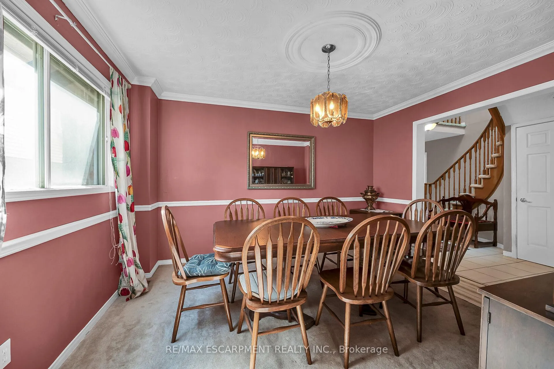 Photo 12 of 70 Golfview Crescent, Hamilton, Dundas — HOMEH