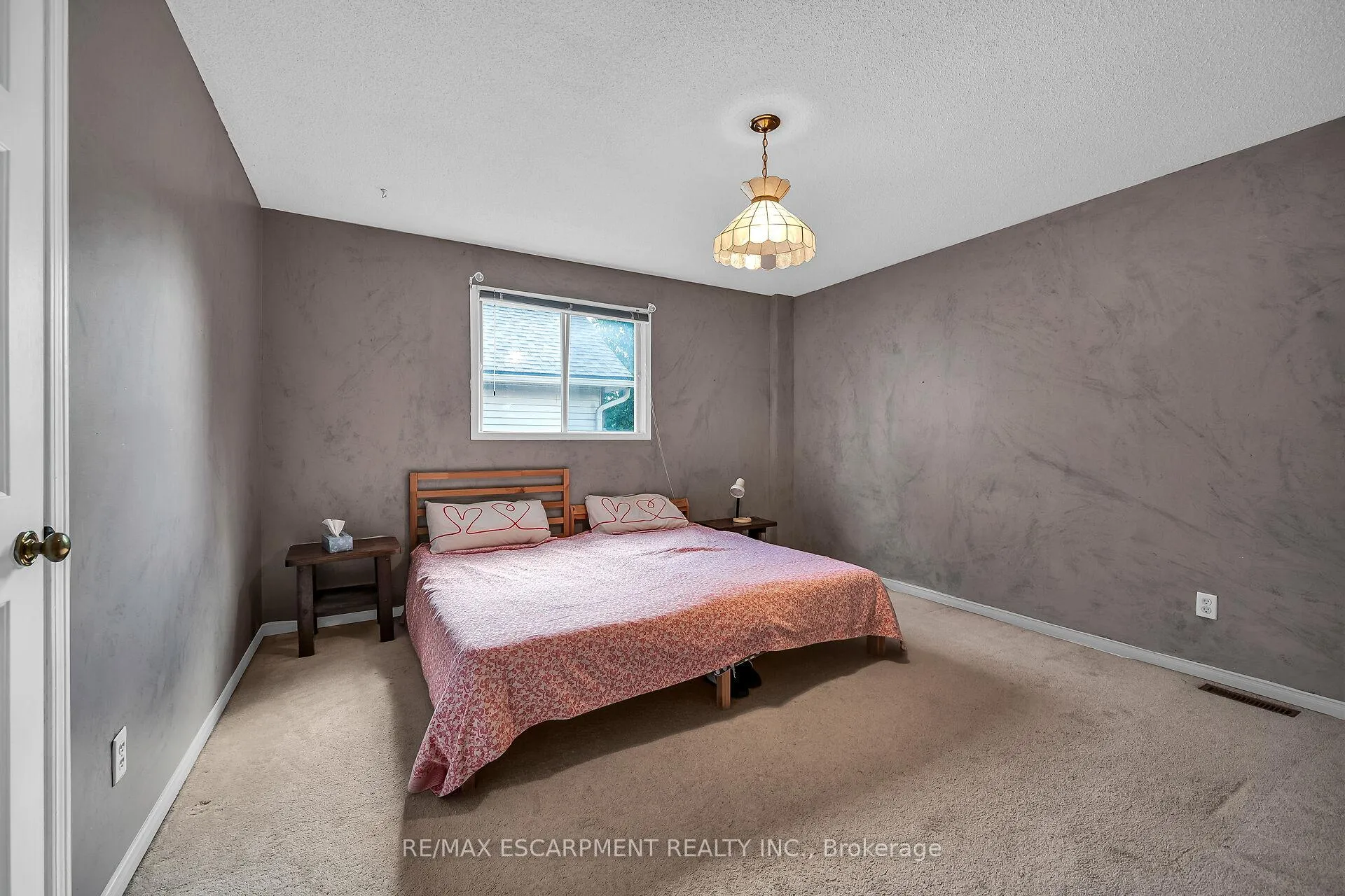 Photo 29 of 70 Golfview Crescent, Hamilton, Dundas — HOMEH