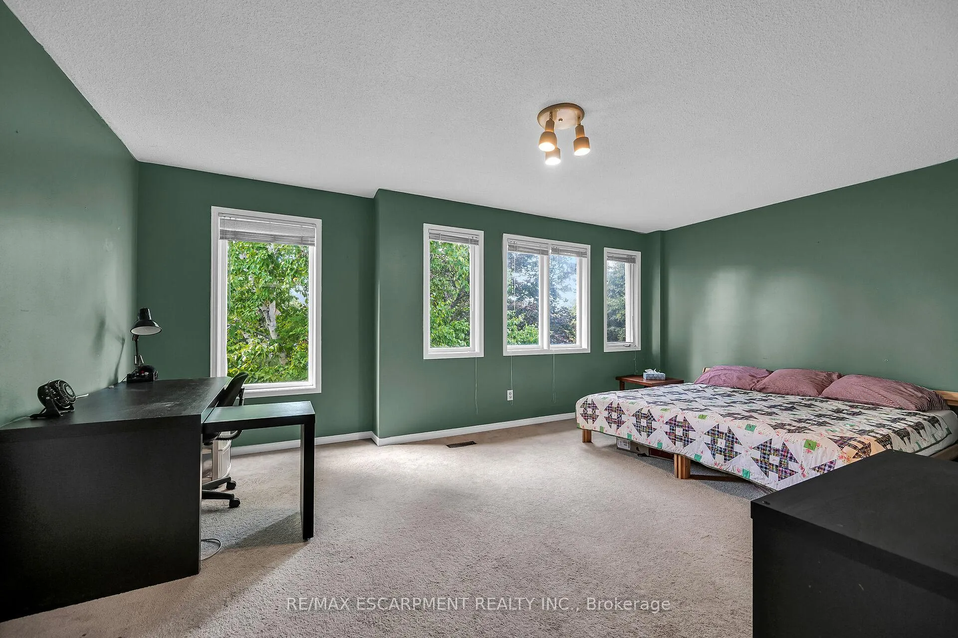 Photo 30 of 70 Golfview Crescent, Hamilton, Dundas — HOMEH