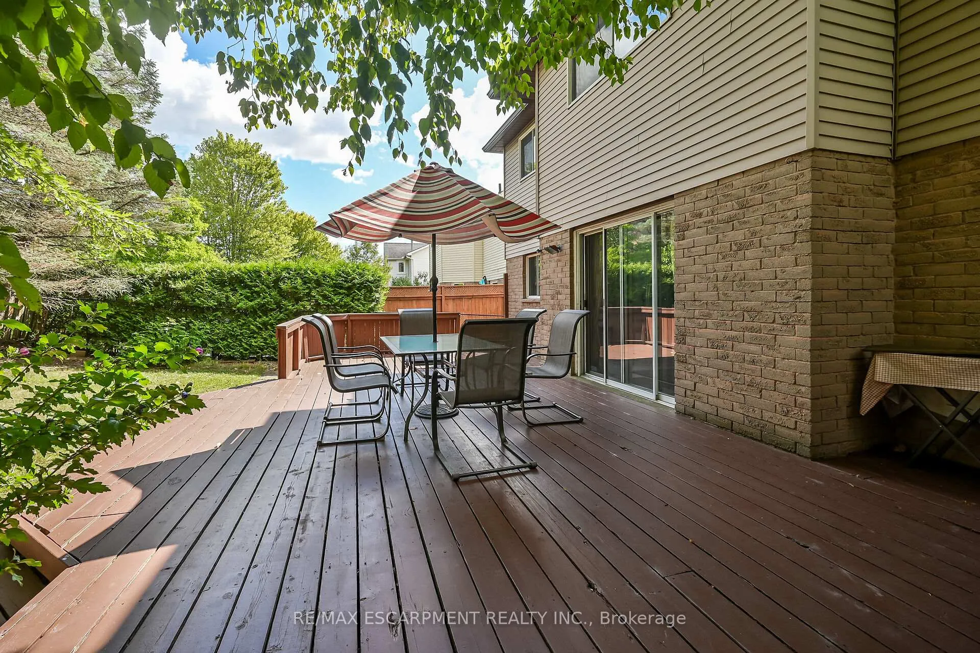 Photo 47 of 70 Golfview Crescent, Hamilton, Dundas — HOMEH